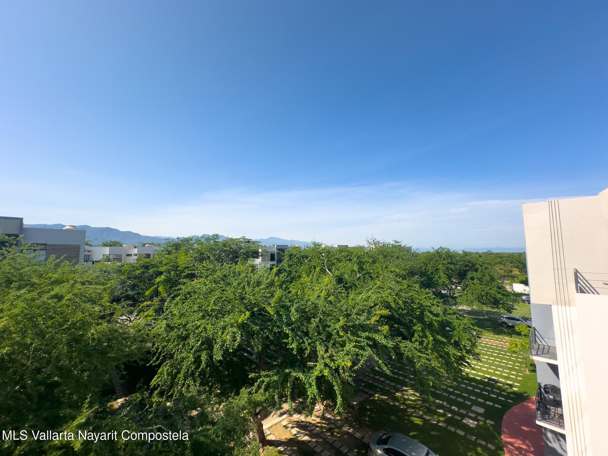 309 Paseo Foresta 40