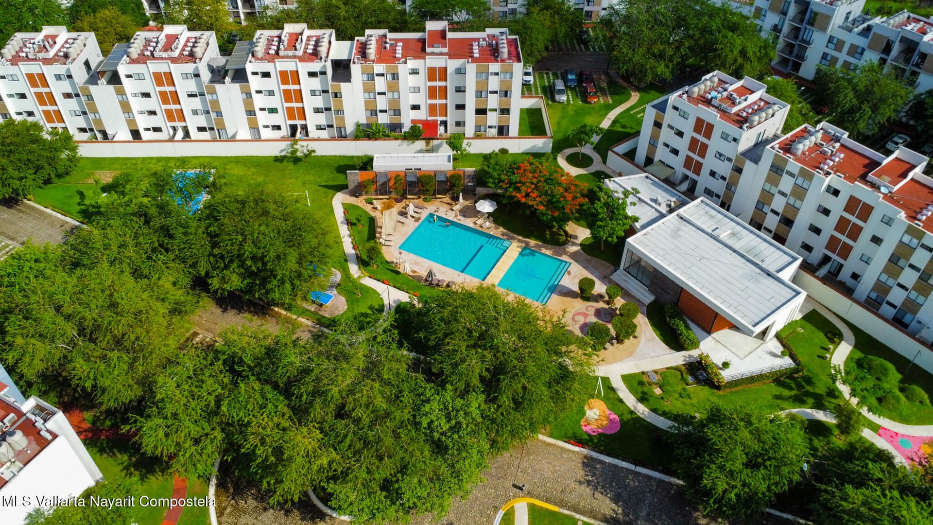 309 Paseo Foresta 35