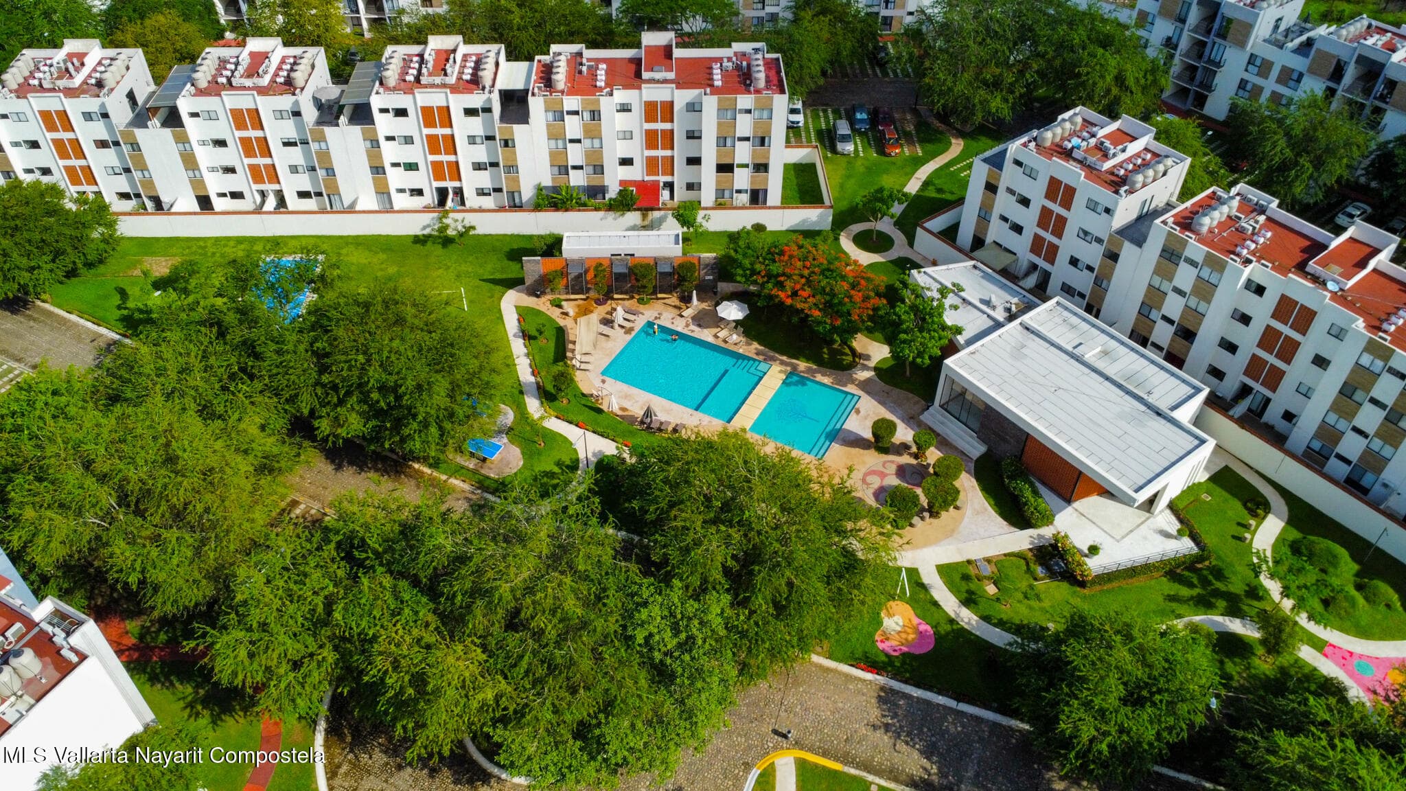 309 Paseo Foresta 35