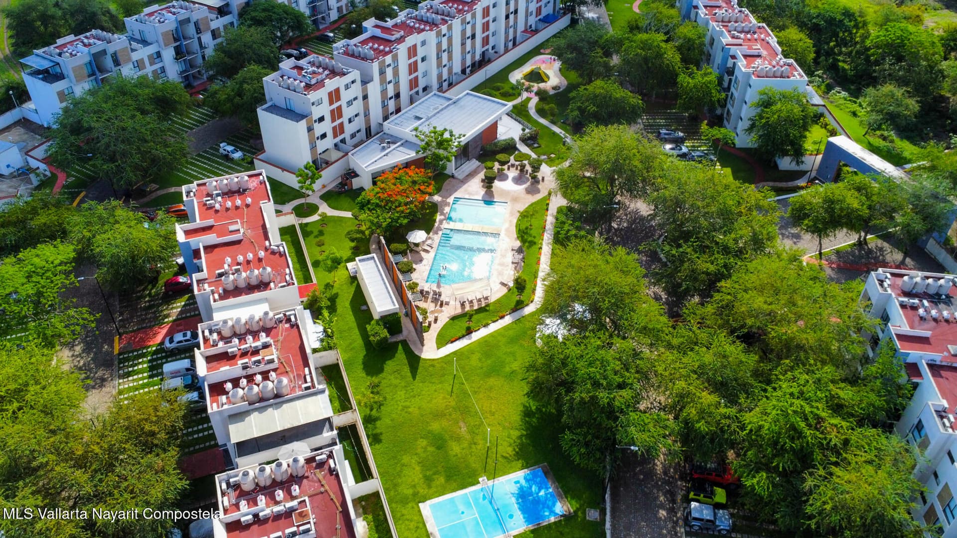 309 Paseo Foresta 36