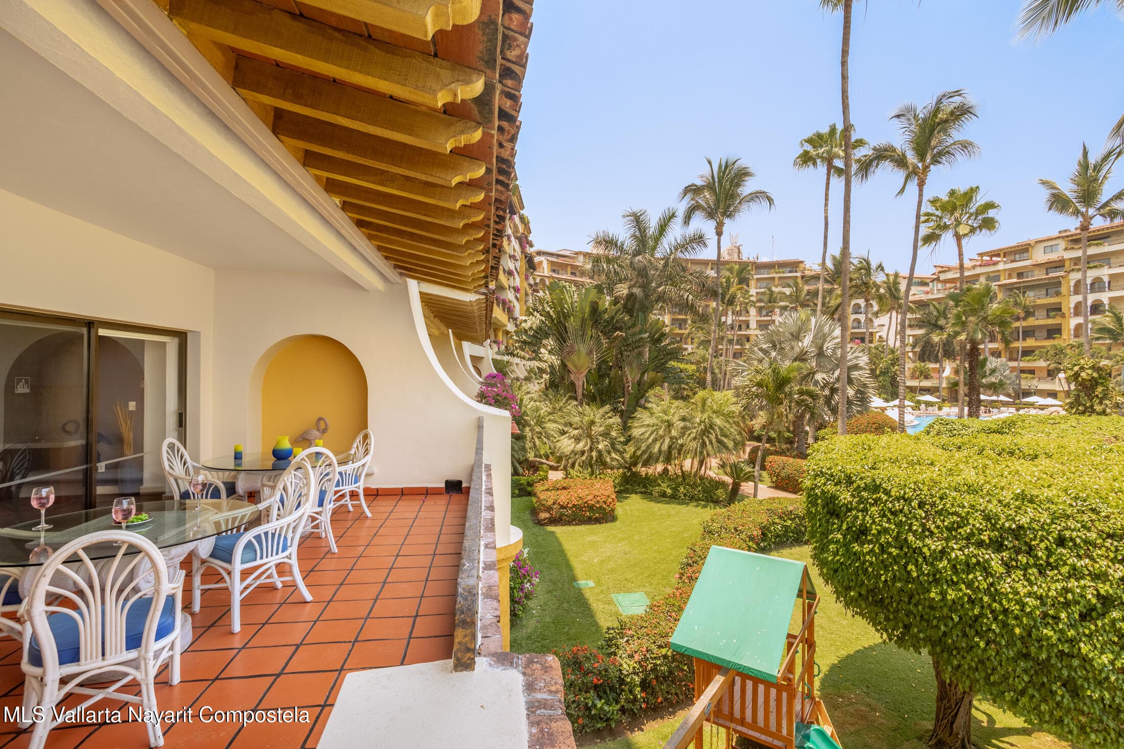 Velas Vallarta 11