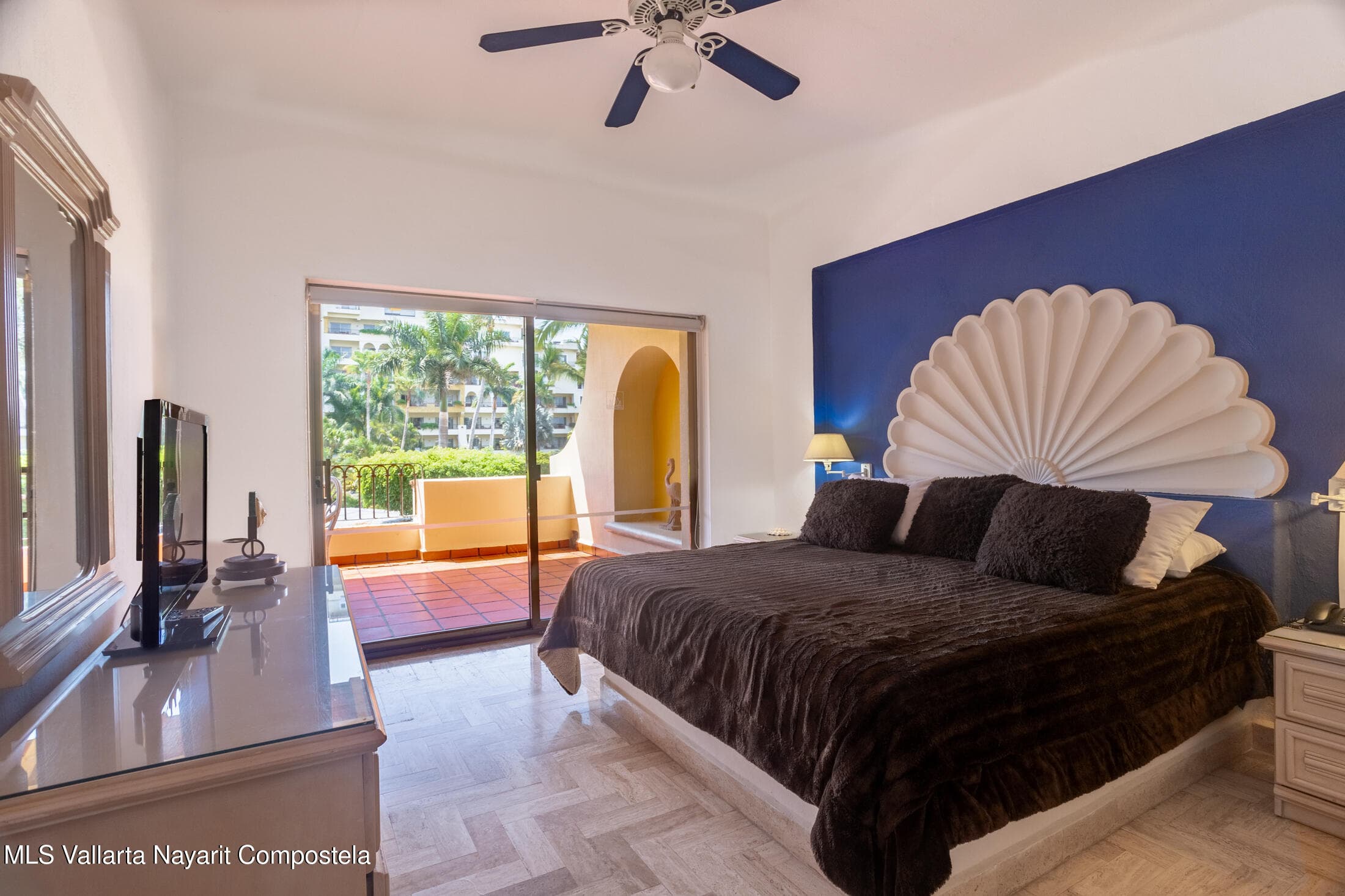 Velas Vallarta 14