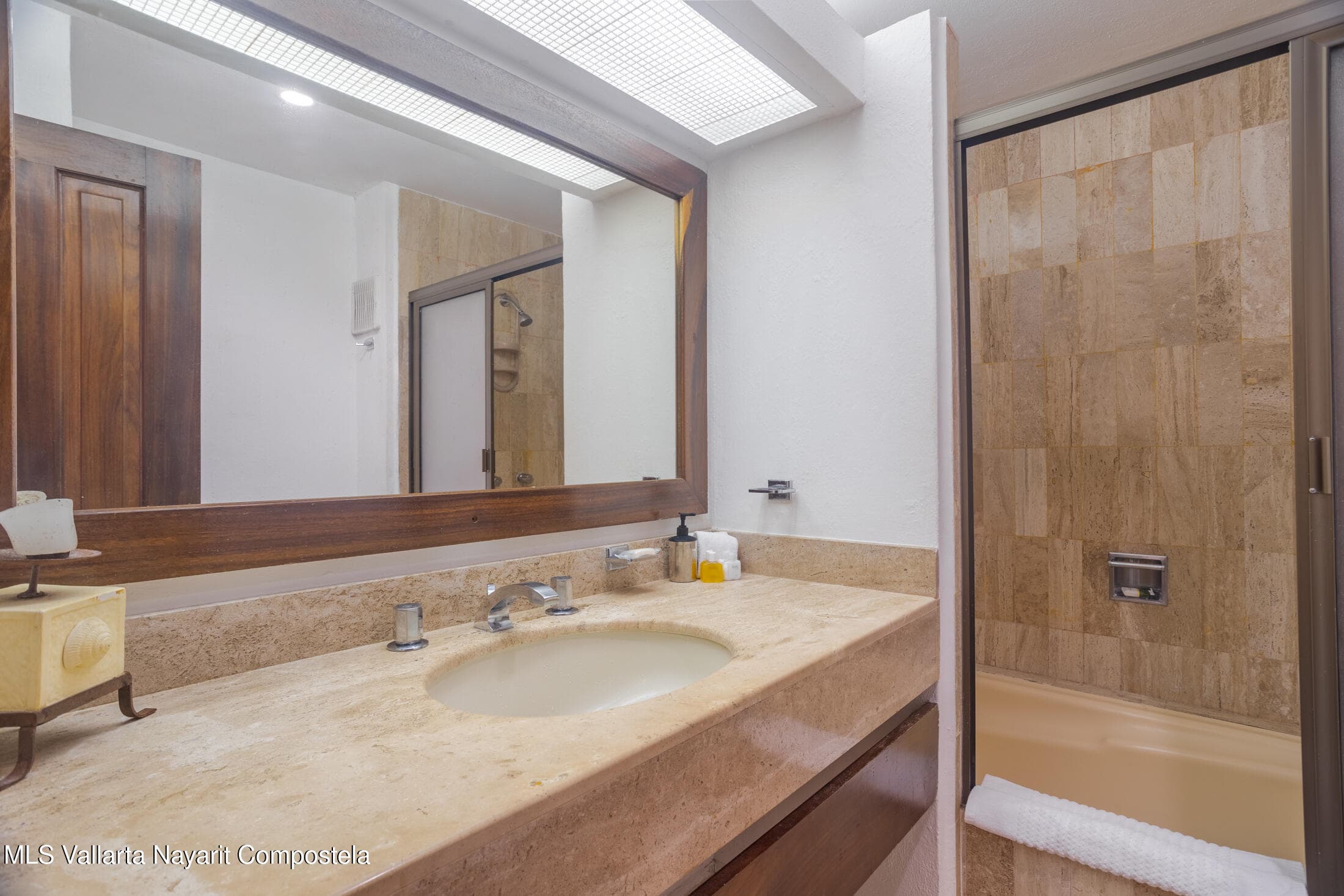 Velas Vallarta 15