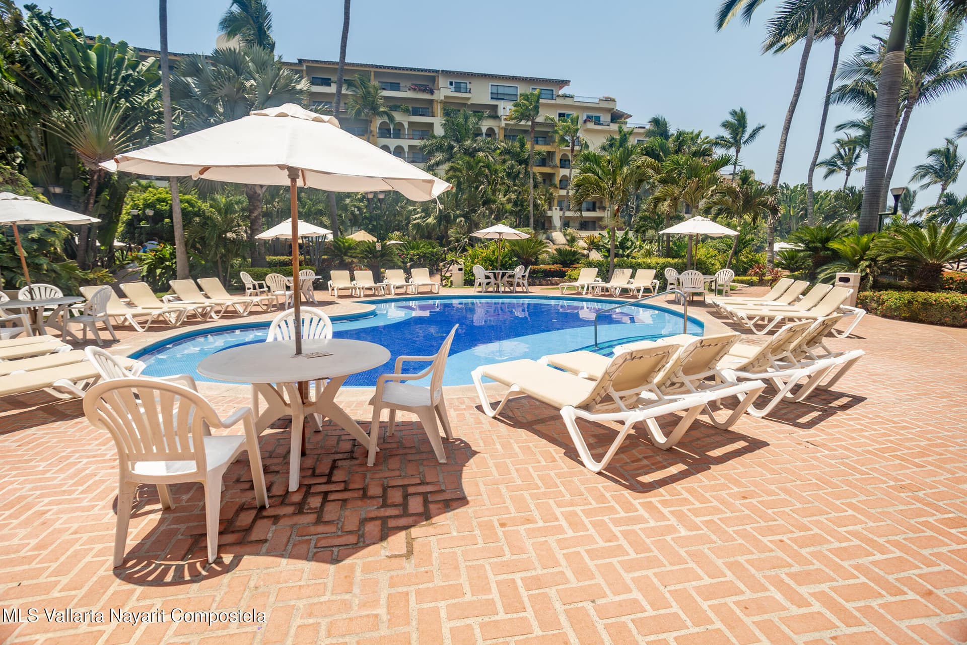 Velas Vallarta 23