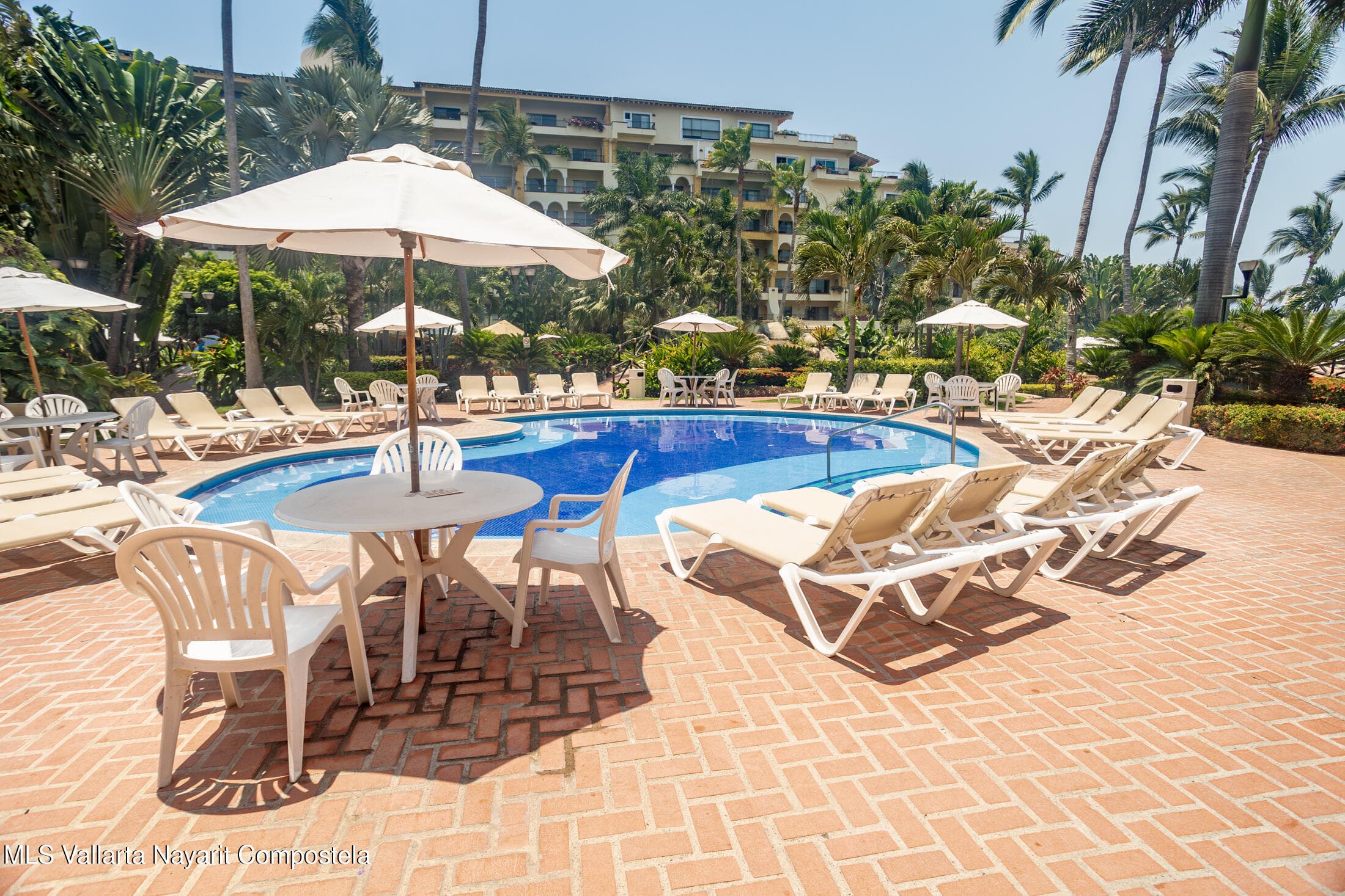 Velas Vallarta 23