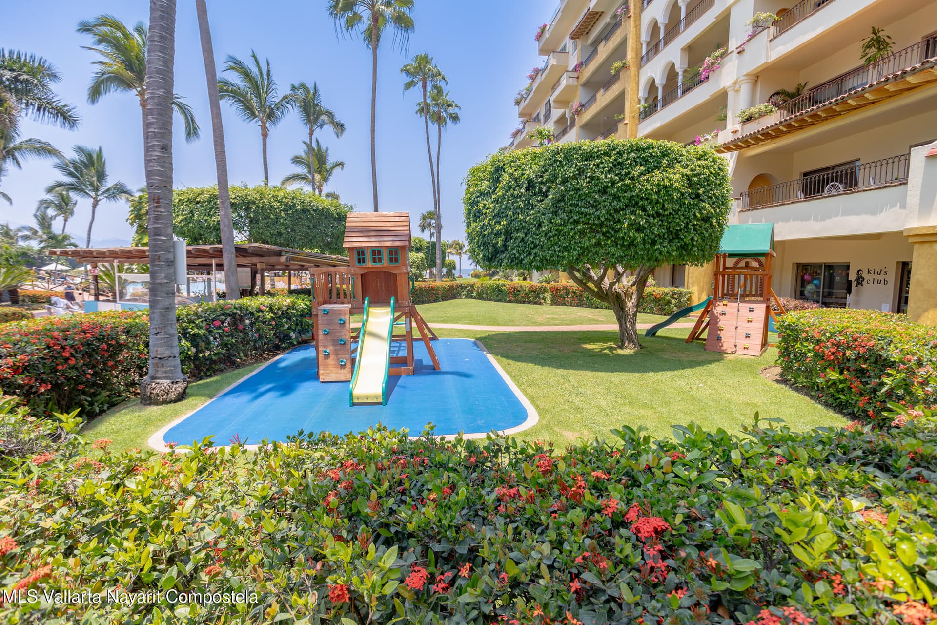 Velas Vallarta 26