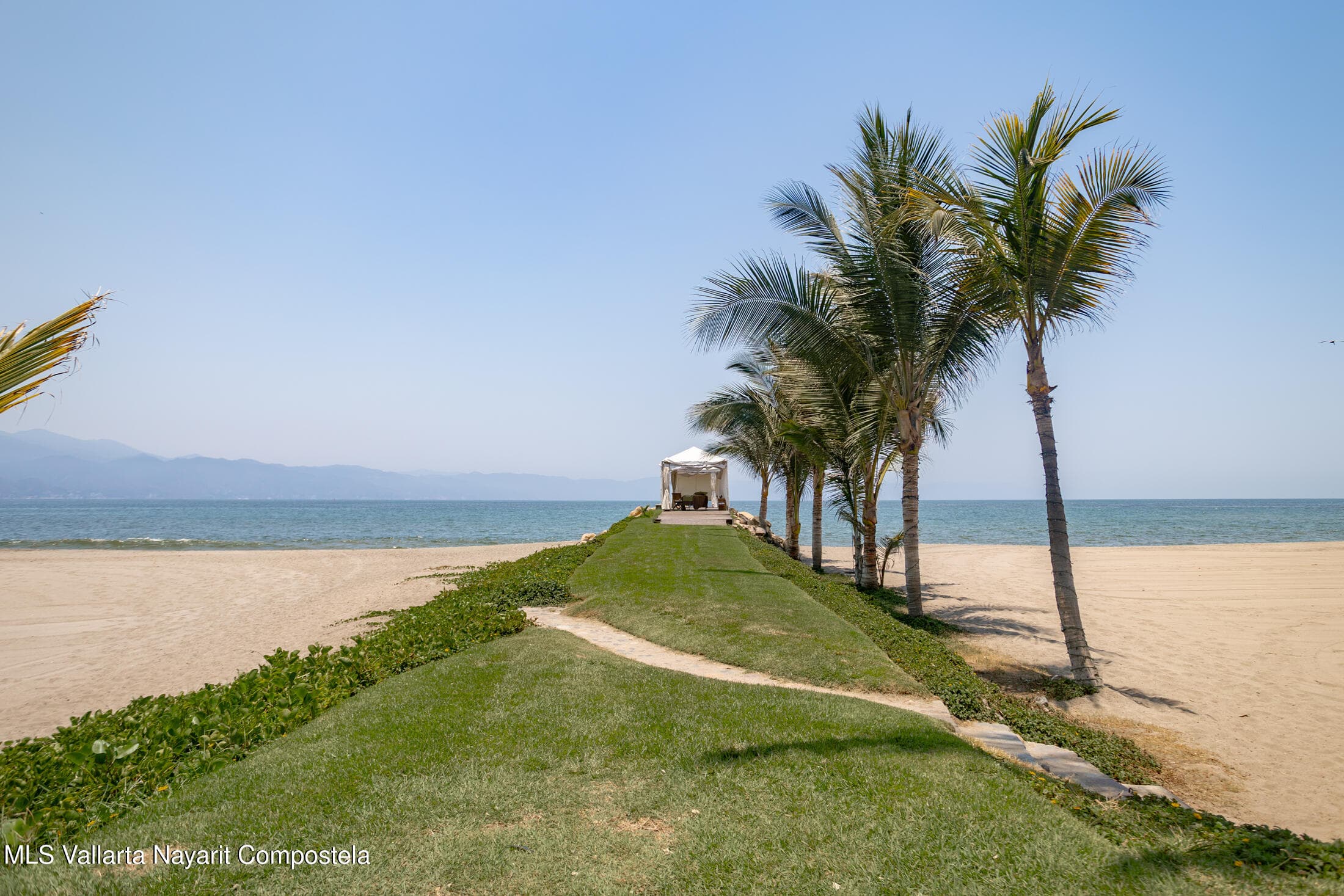 Velas Vallarta 30