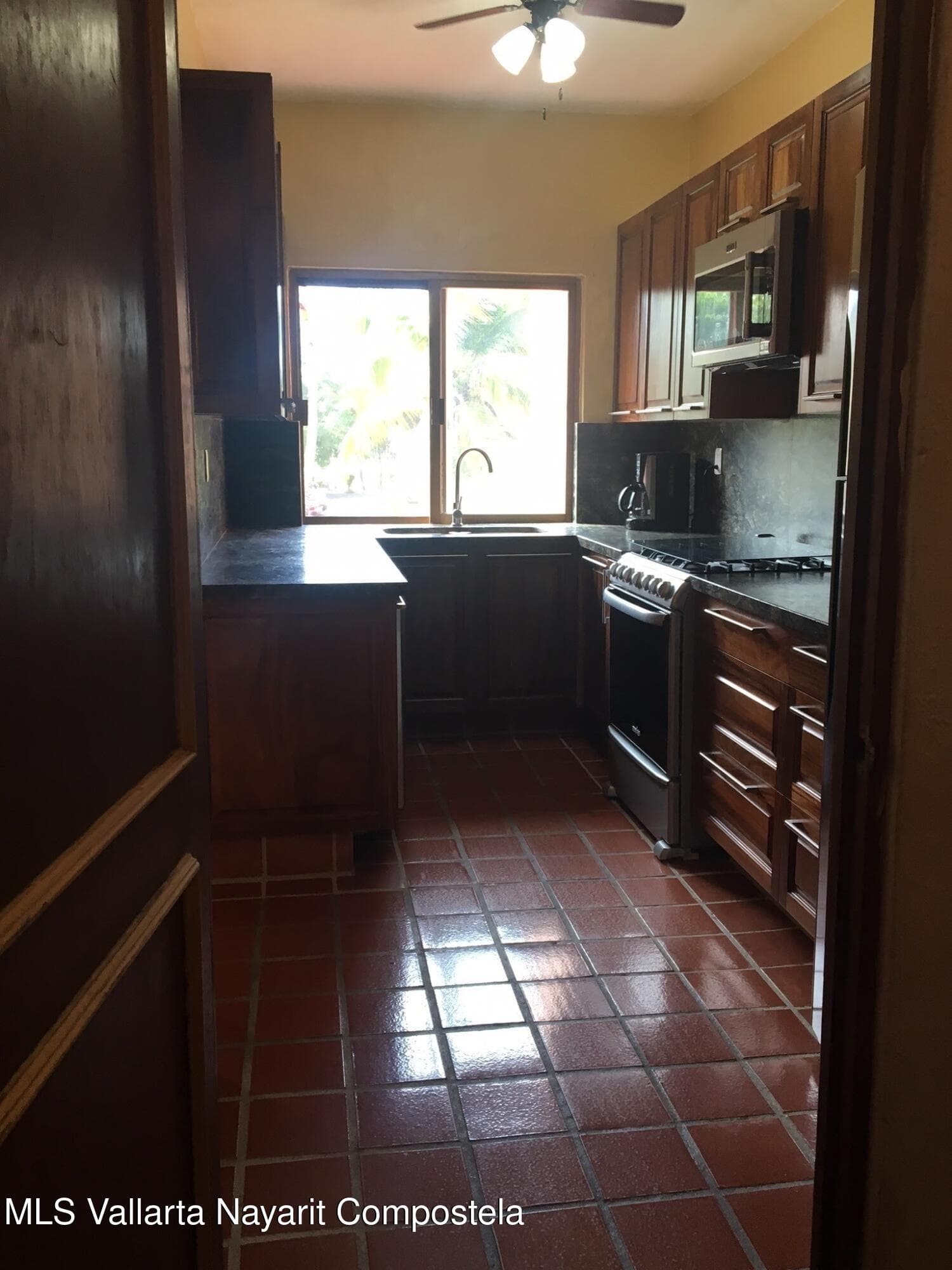 Puesta Del Sol - Marina 32