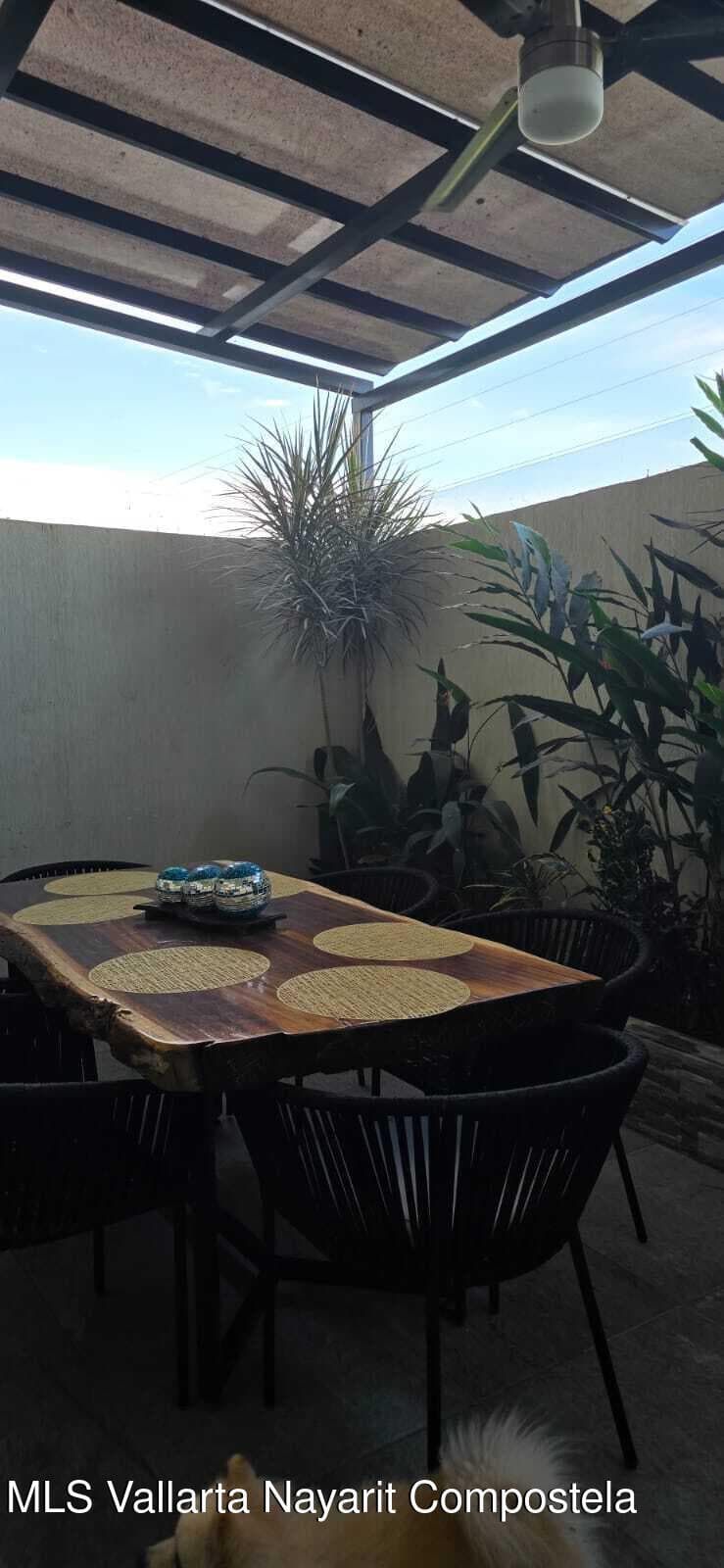 322 Calle Amura st. 2