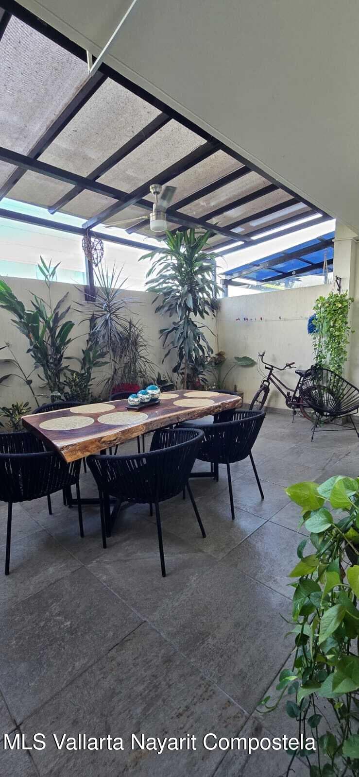 322 Calle Amura st. 3