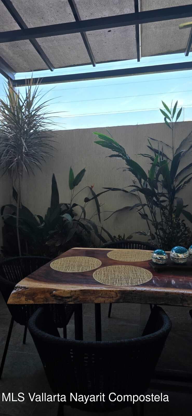 322 Calle Amura st. 4