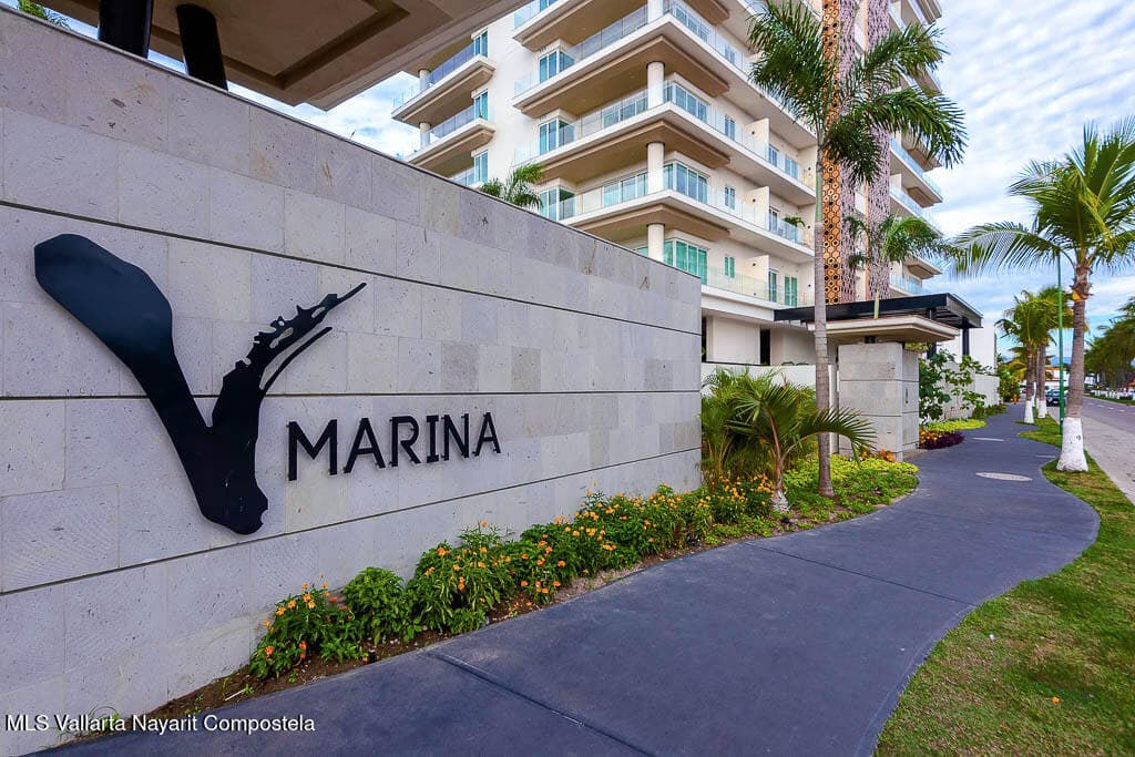 V Marina 27