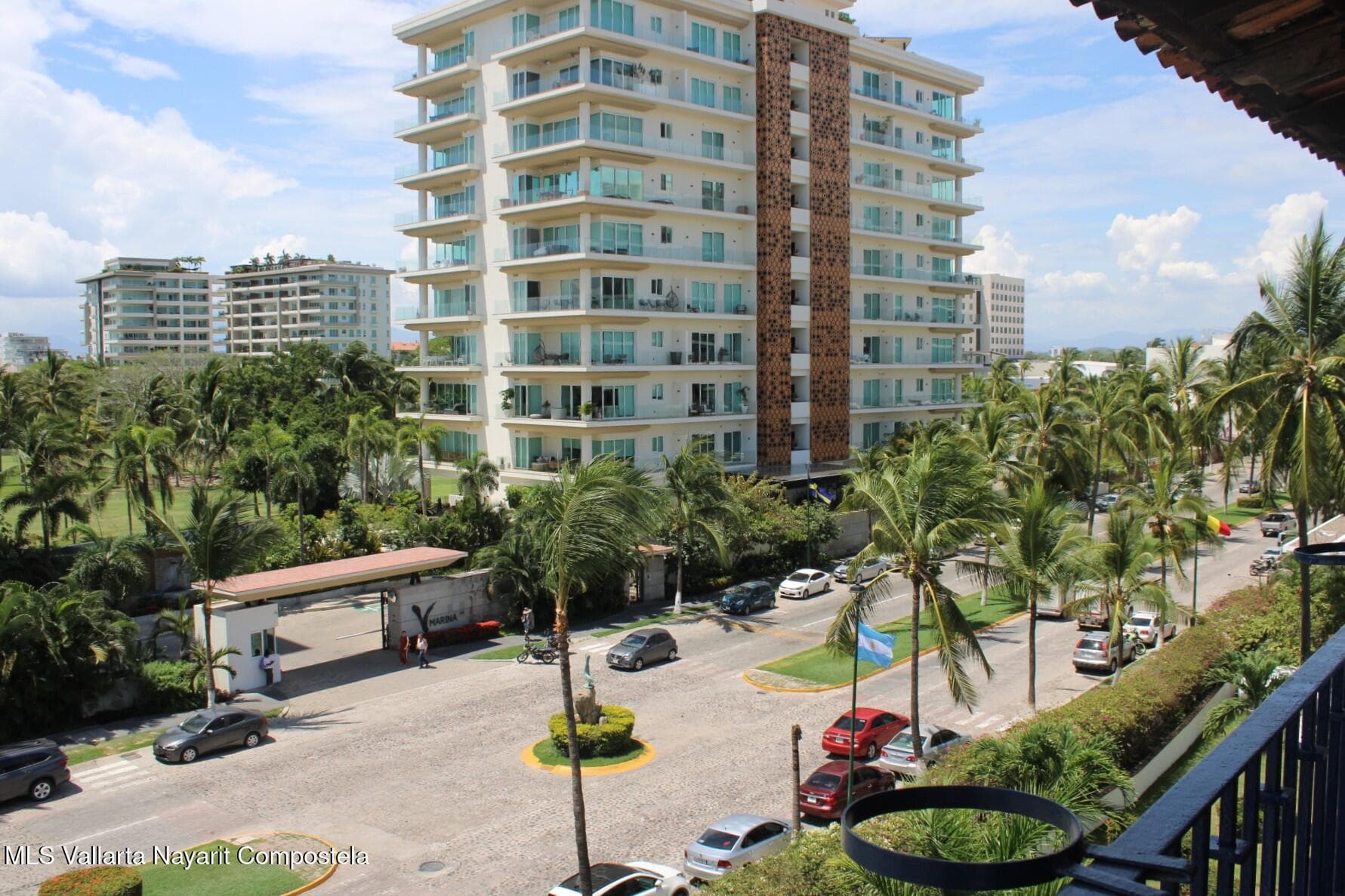 Marina Sol 30