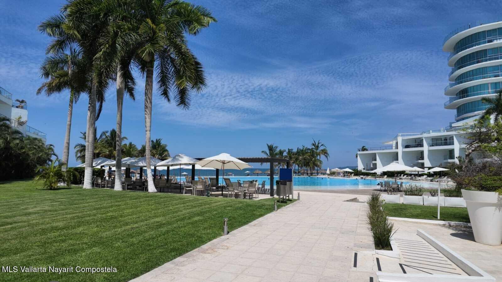 435 Av. Paseo de los Cocoteros 20