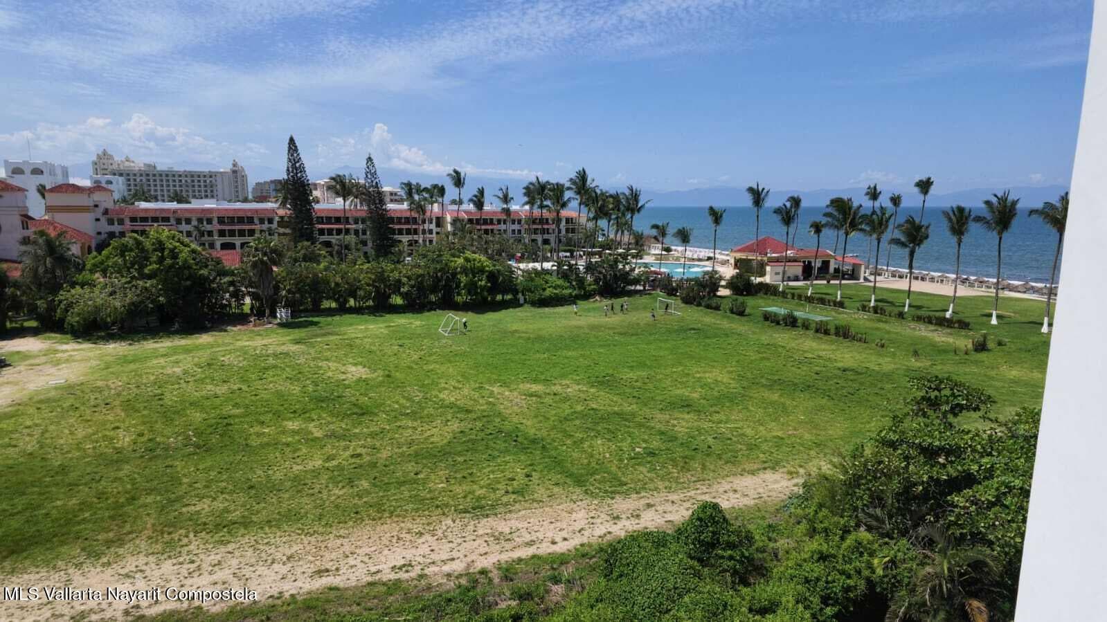 435 Av. Paseo de los Cocoteros 3