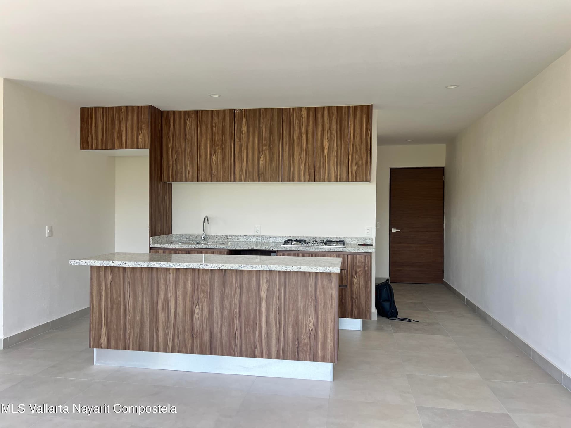 1200 Avenida Mexico 3