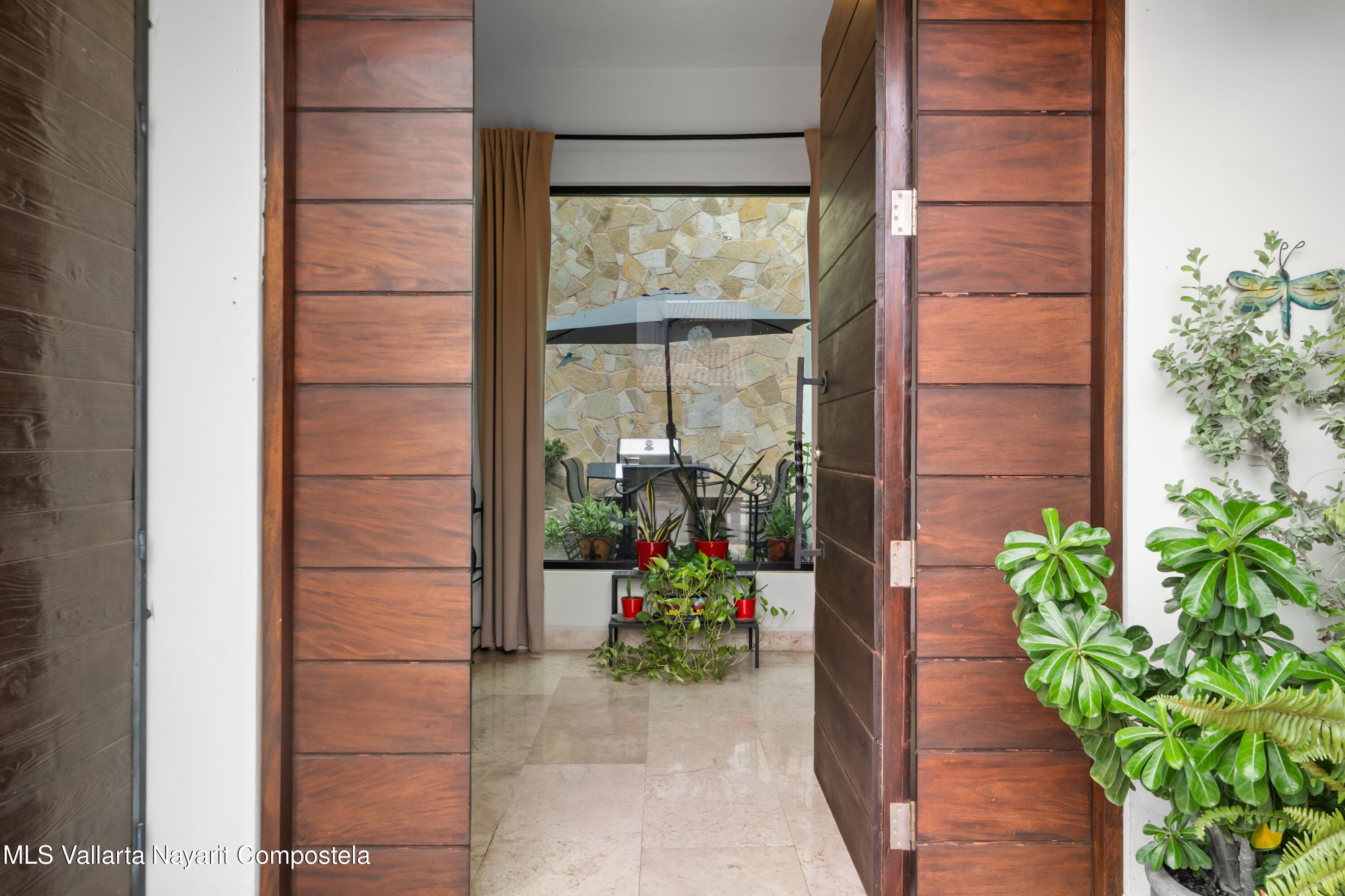 18 Av. Palma Real 2