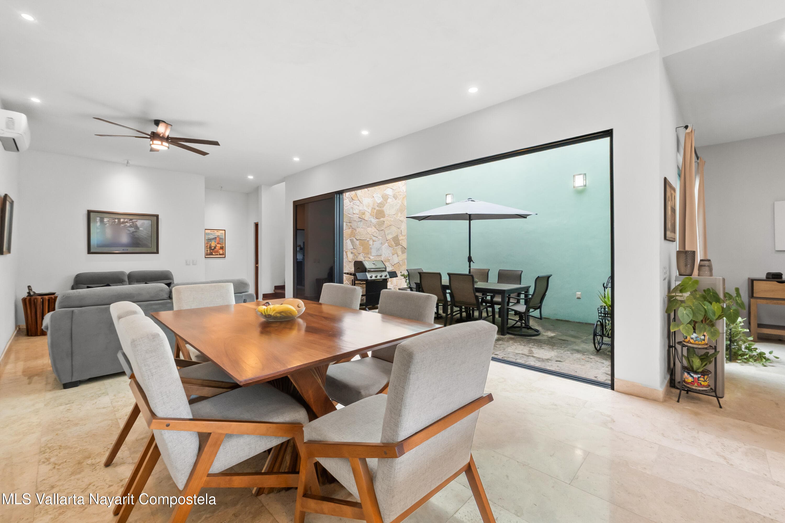 18 Av. Palma Real 10