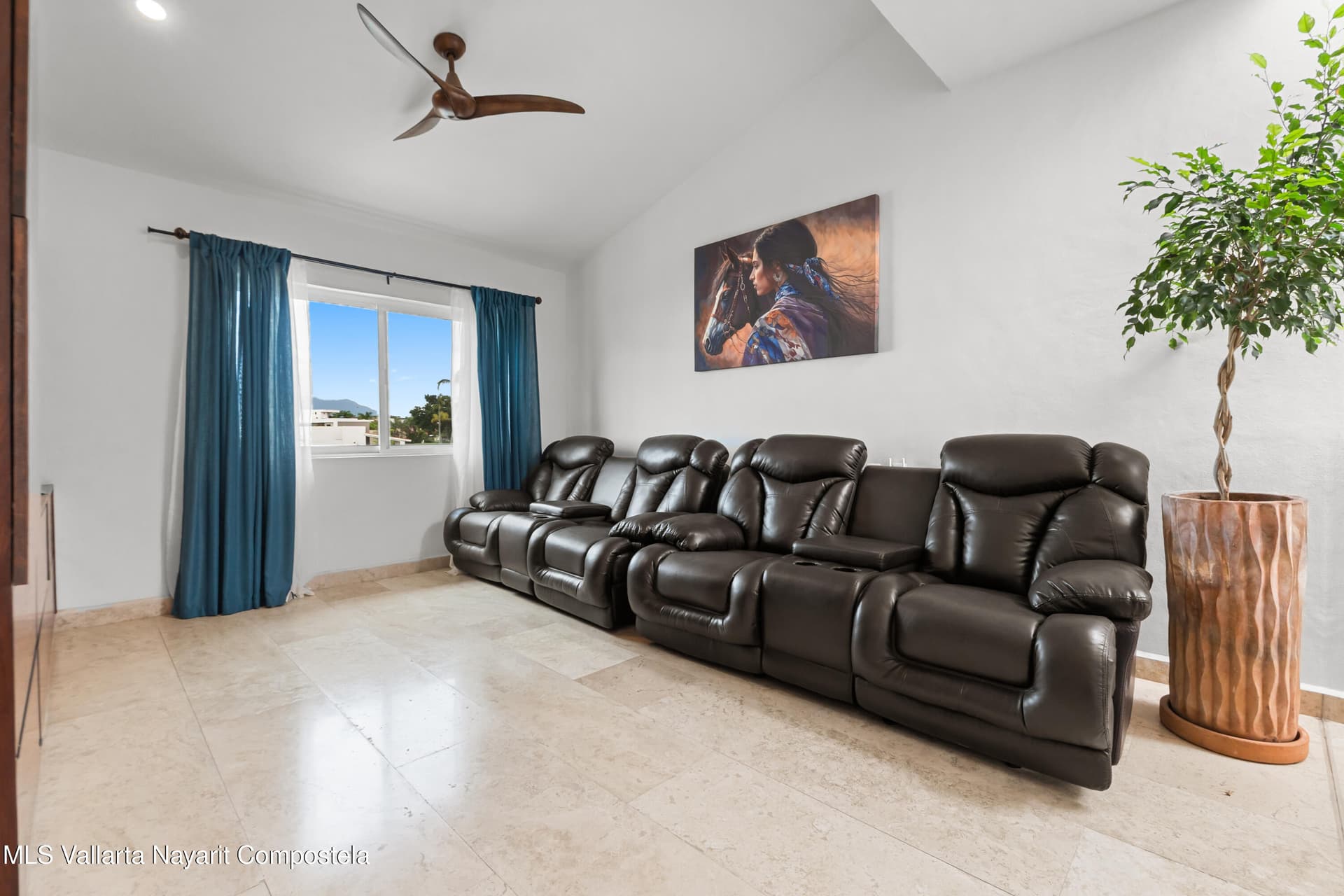 18 Av. Palma Real 21