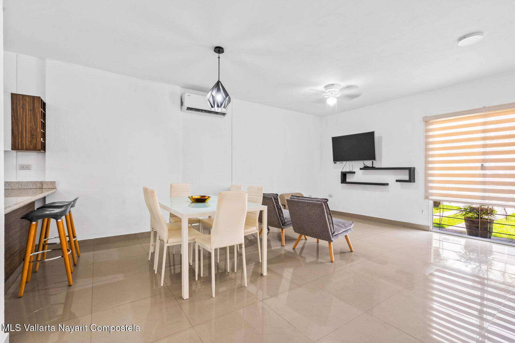 42 Calle Roble Rojo 4