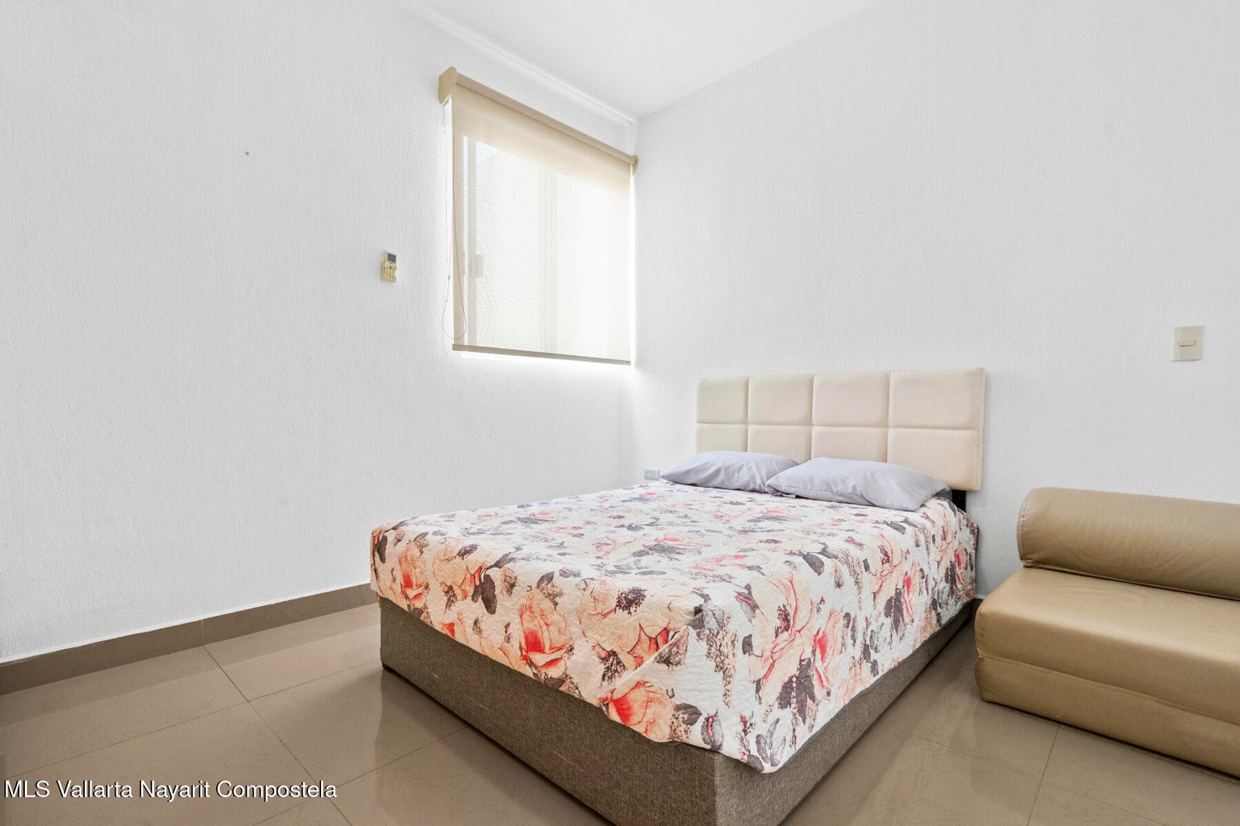 42 Calle Roble Rojo 16