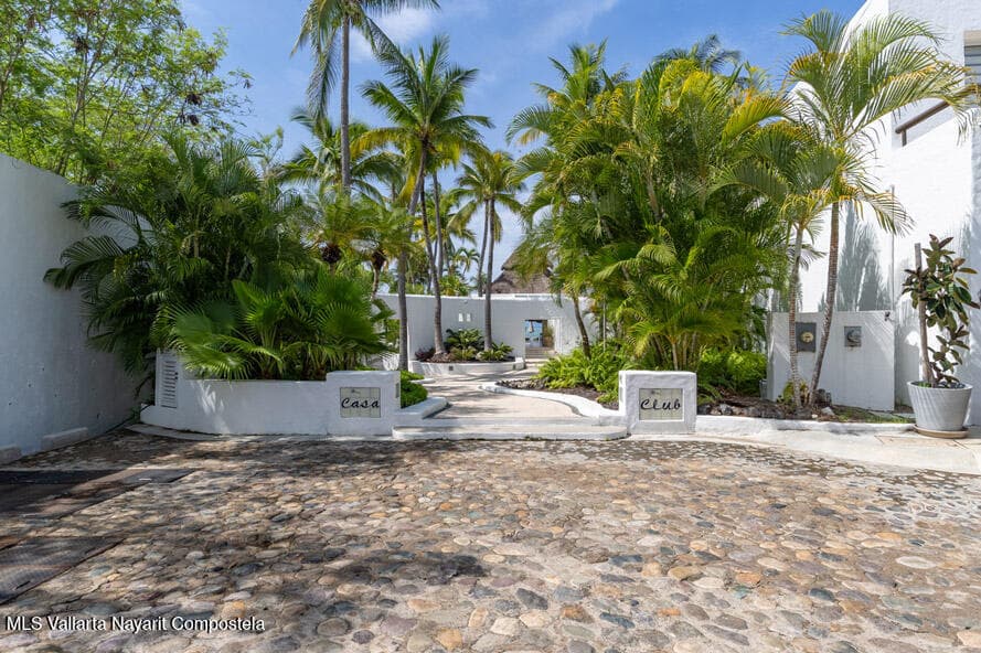 23 La Playa Estates 19