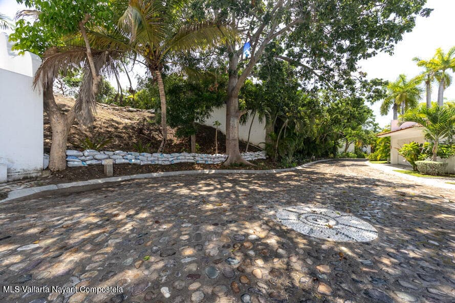 23 La Playa Estates 39