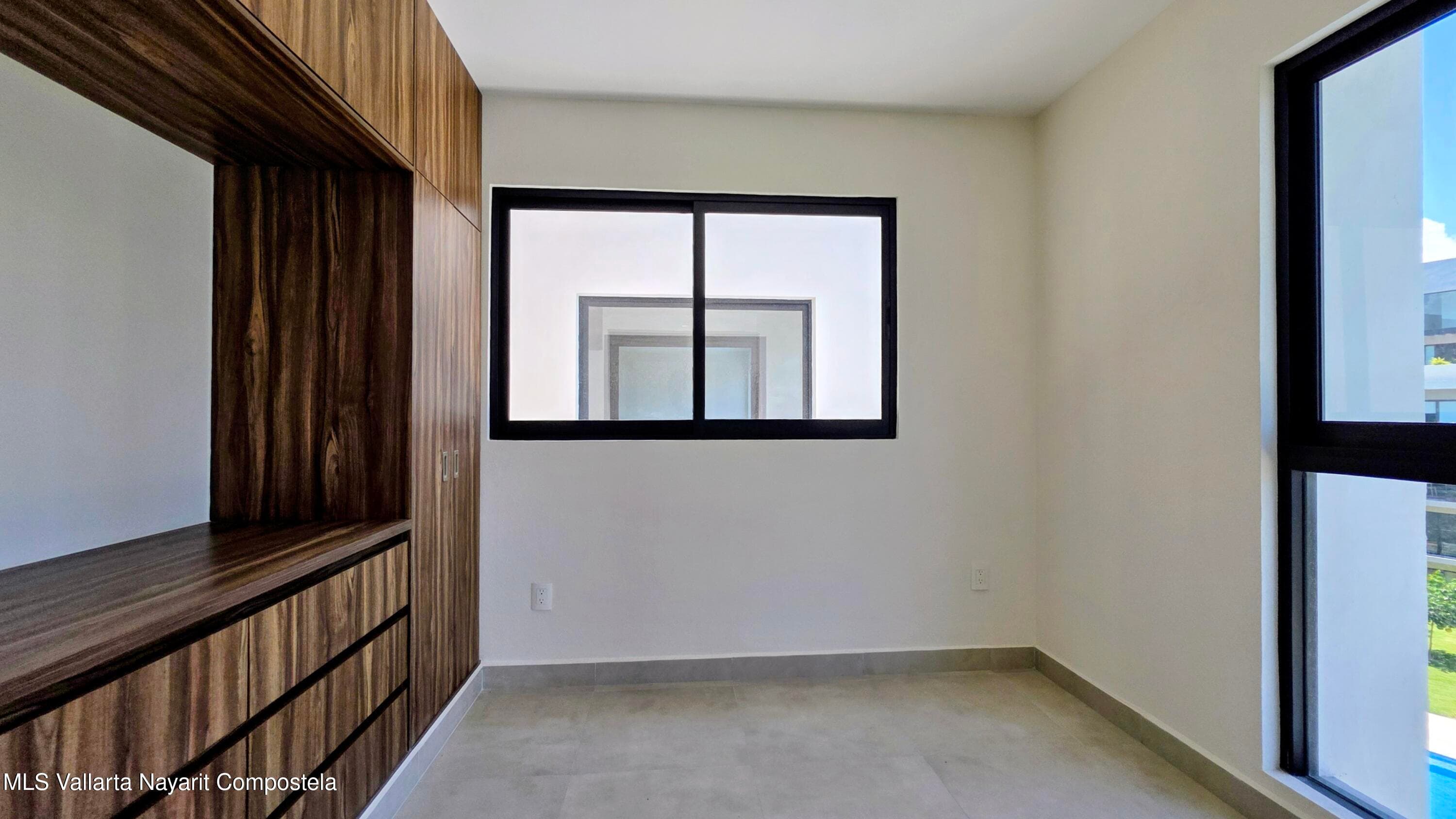 1200 Avenida Mexico 7