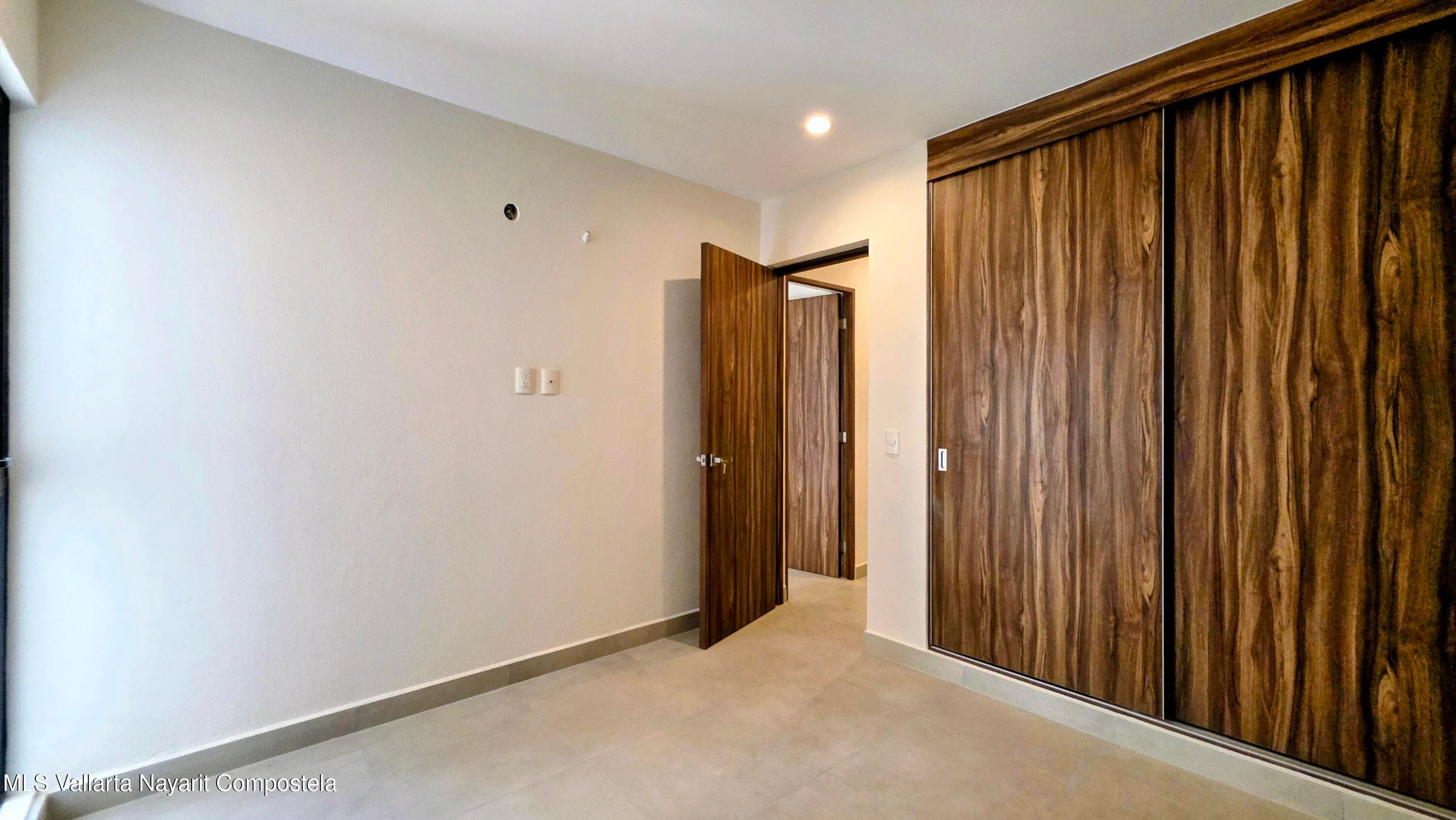 1200 Avenida Mexico 9