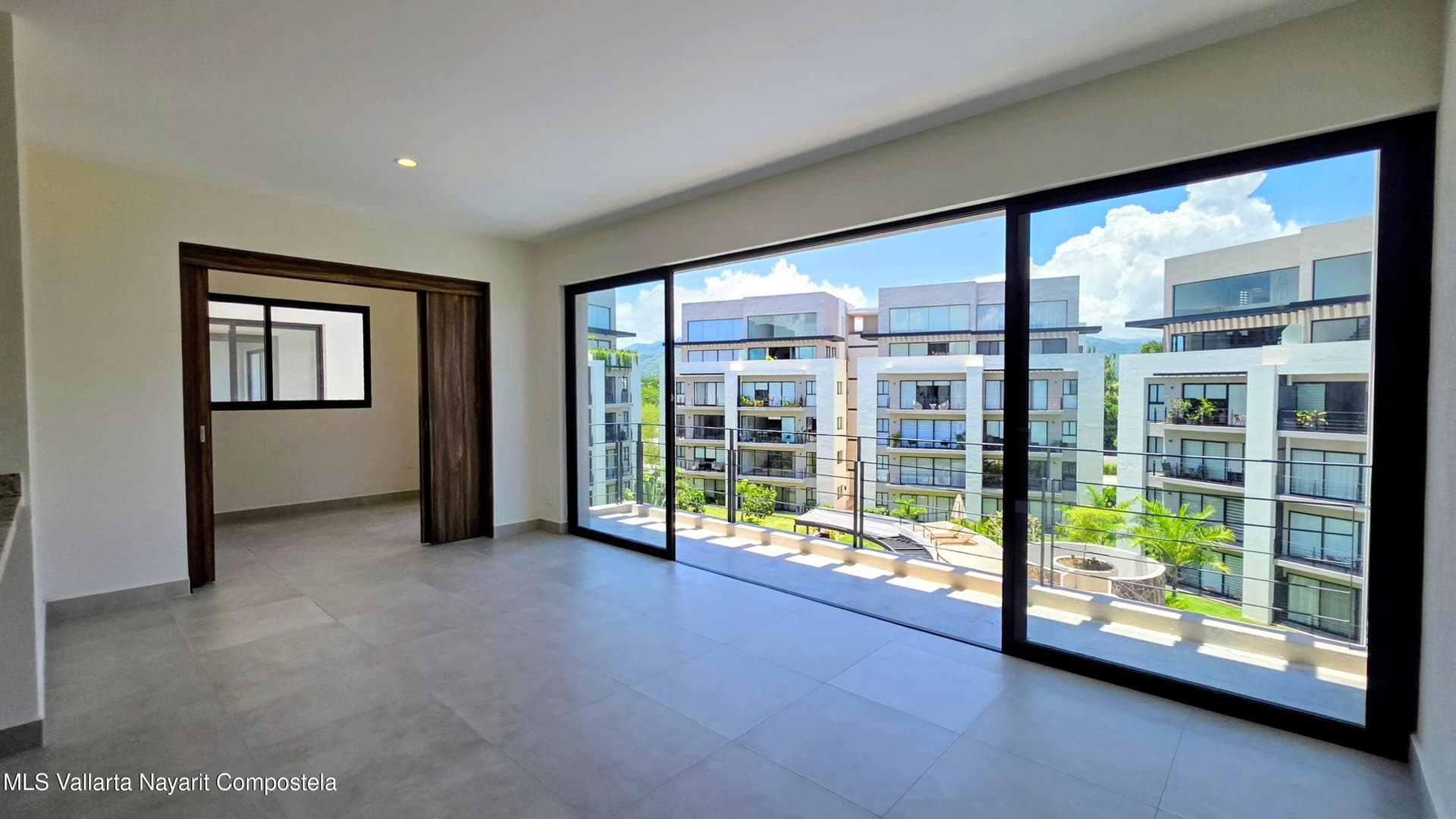1200 Avenida Mexico 5