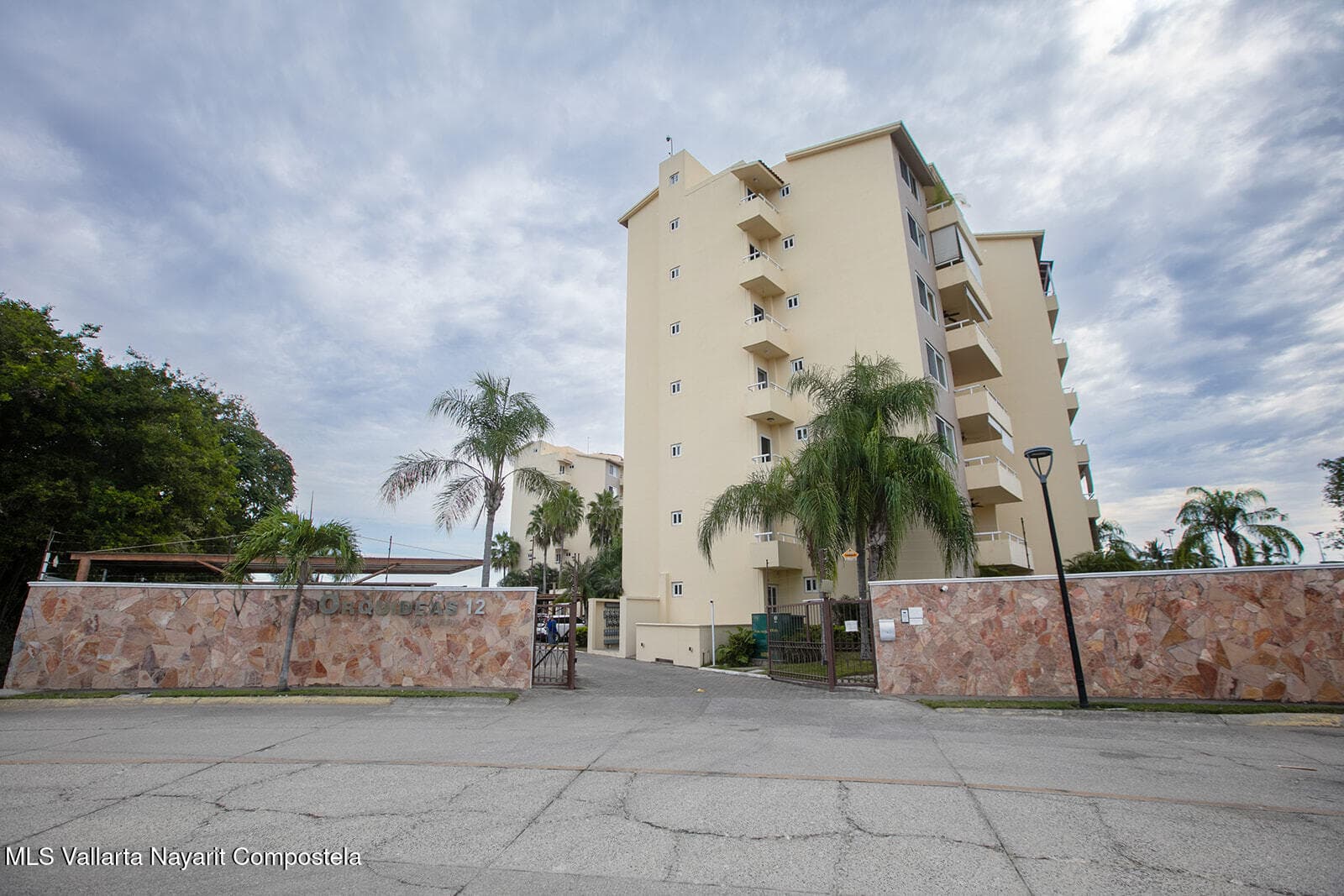 Condo 2