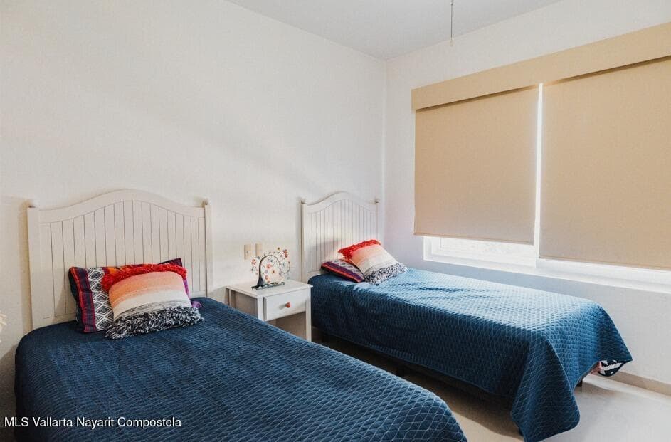 Condo 8