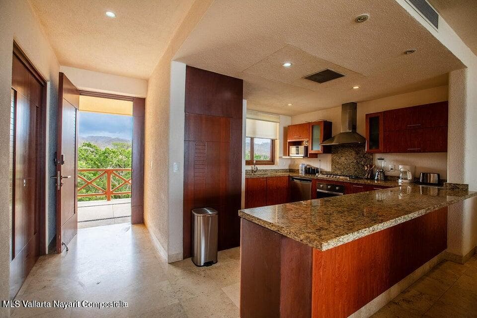 Punta Esmeralda 6