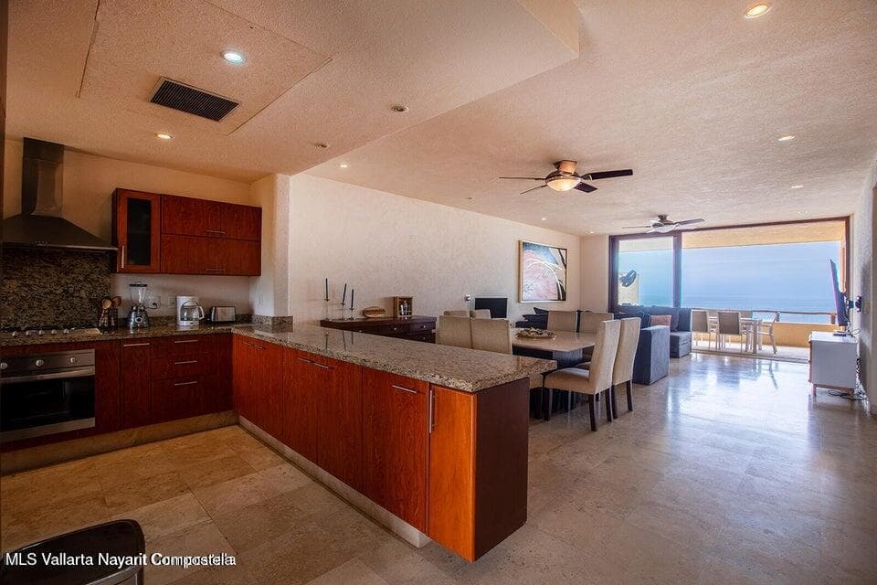 Punta Esmeralda 11
