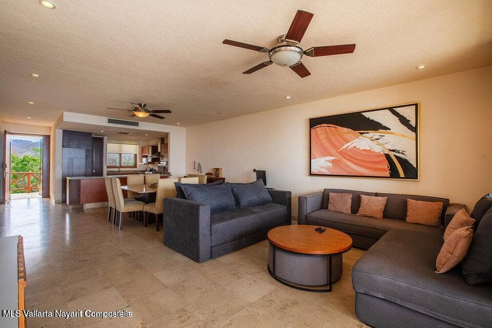 Punta Esmeralda 15