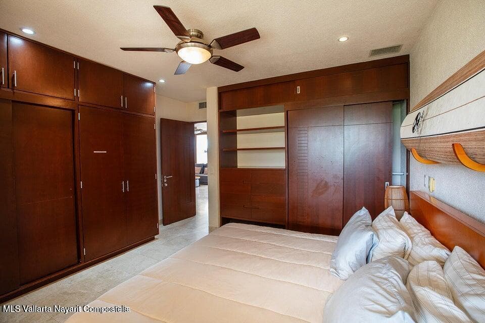 Punta Esmeralda 25