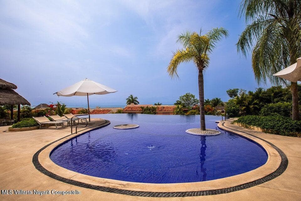 Punta Esmeralda 33