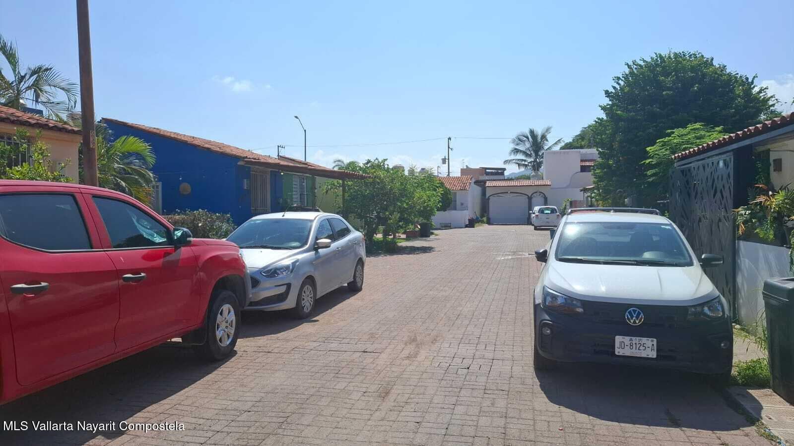 104 Calle Maple 12