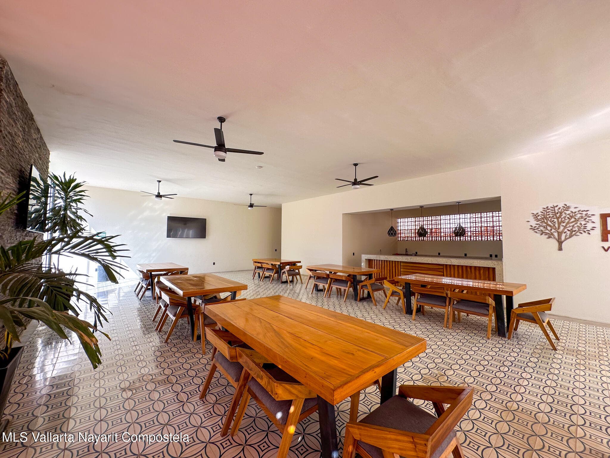 313 Paseo Foresta 23