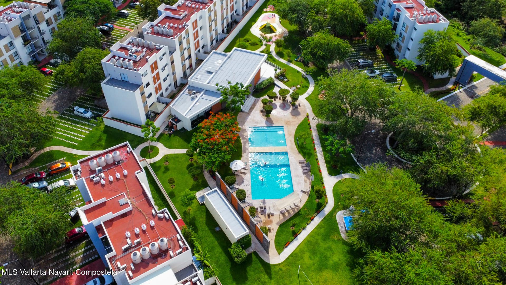 313 Paseo Foresta 38