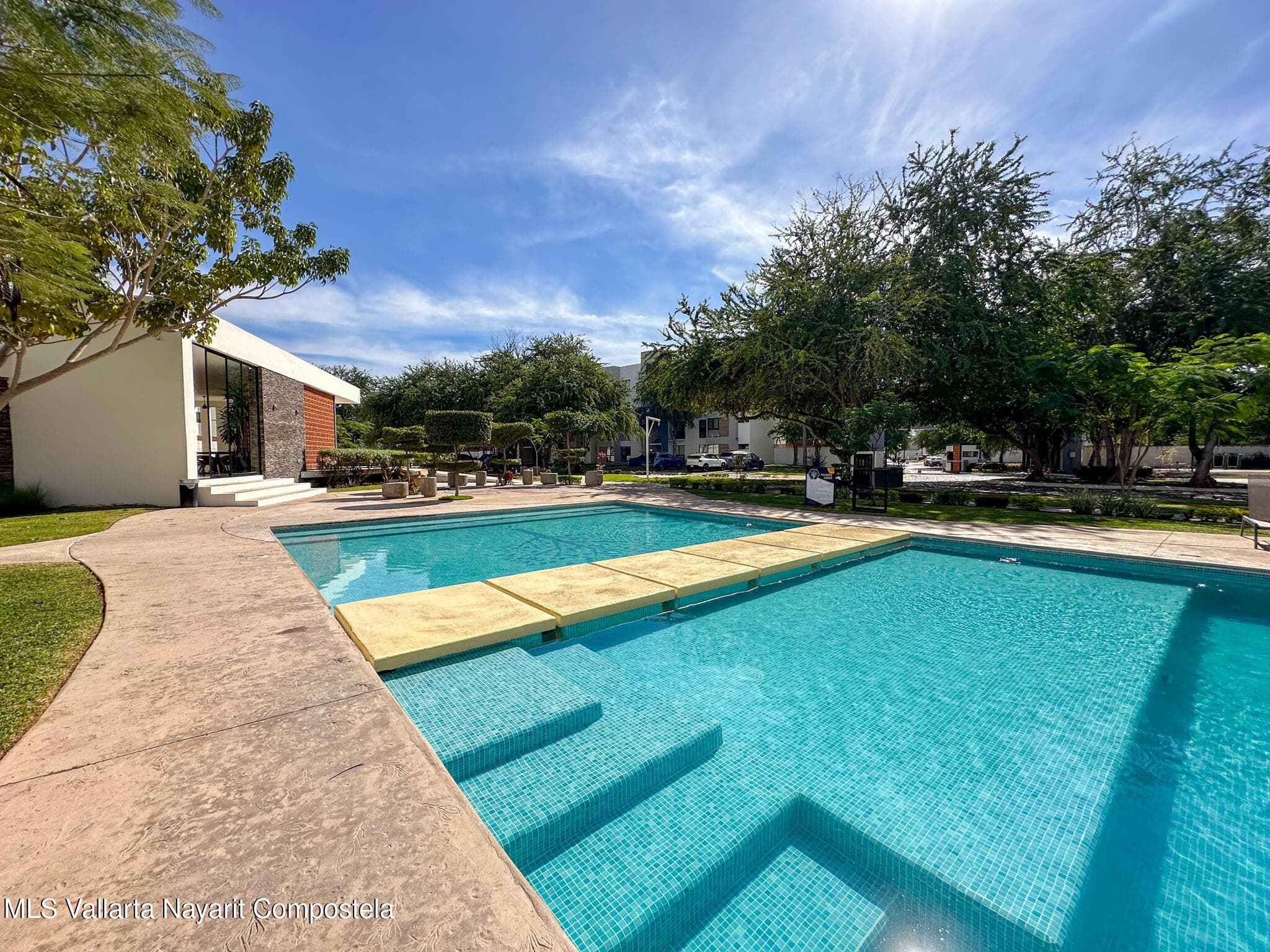 313 Paseo Foresta 36