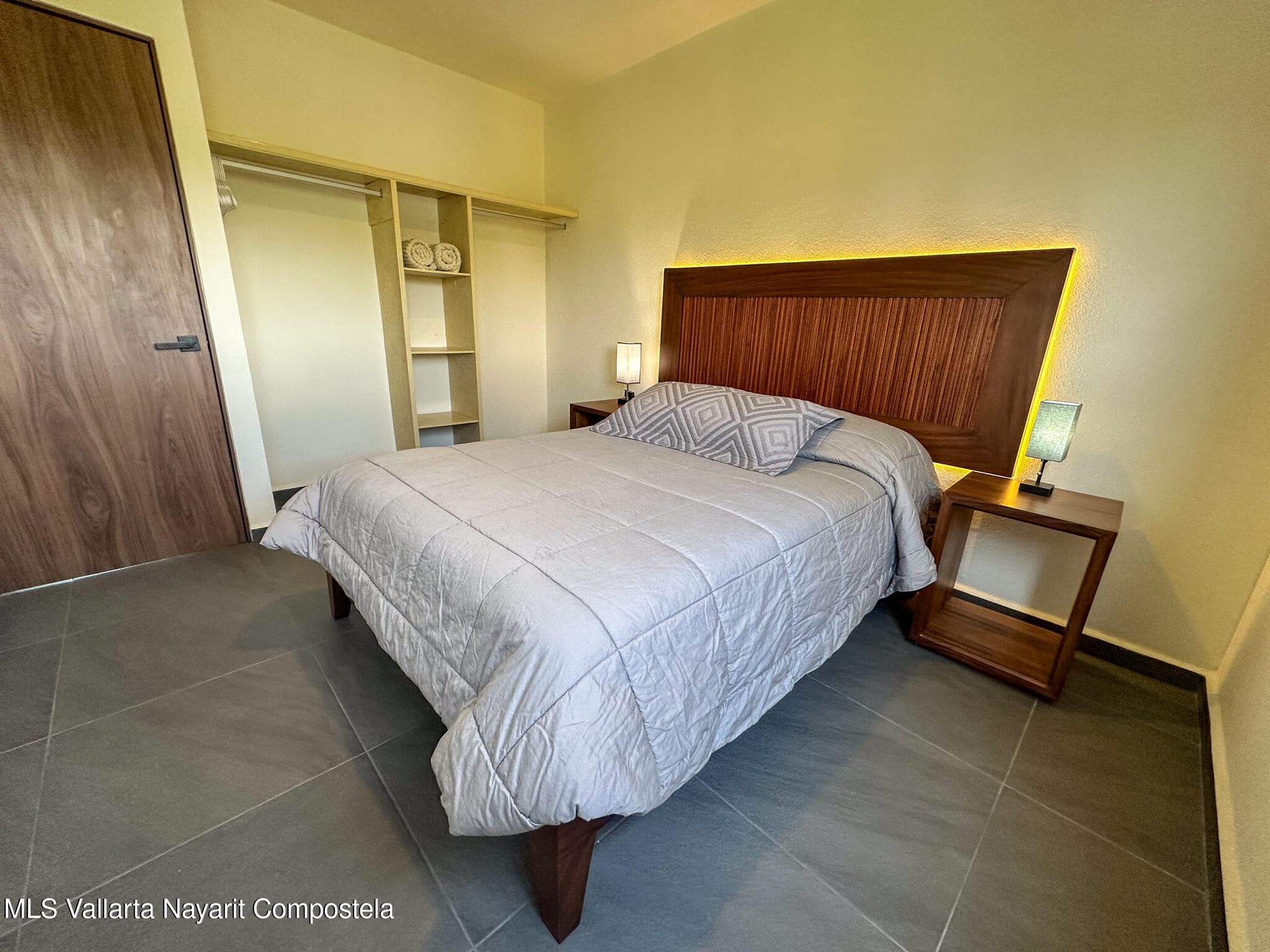 313 Paseo Foresta 12