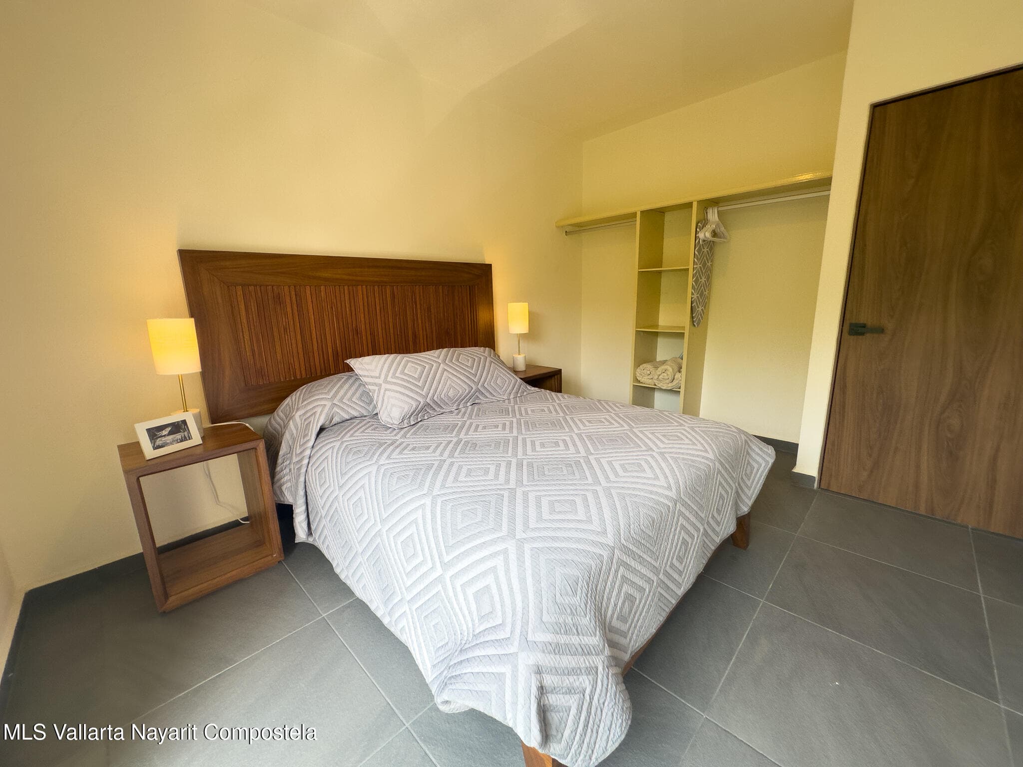 313 Paseo Foresta 18