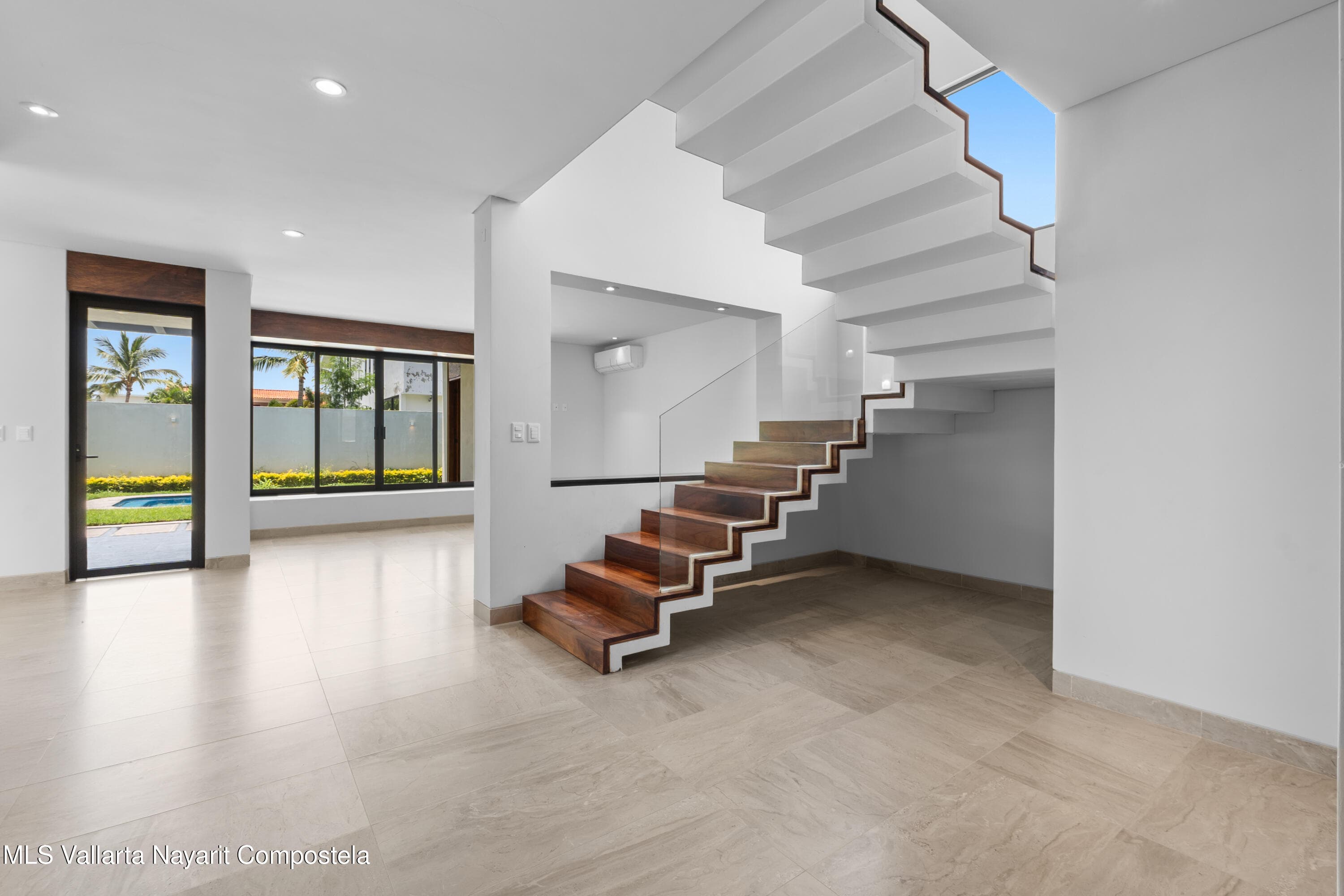 153 AV. MEXICO 4