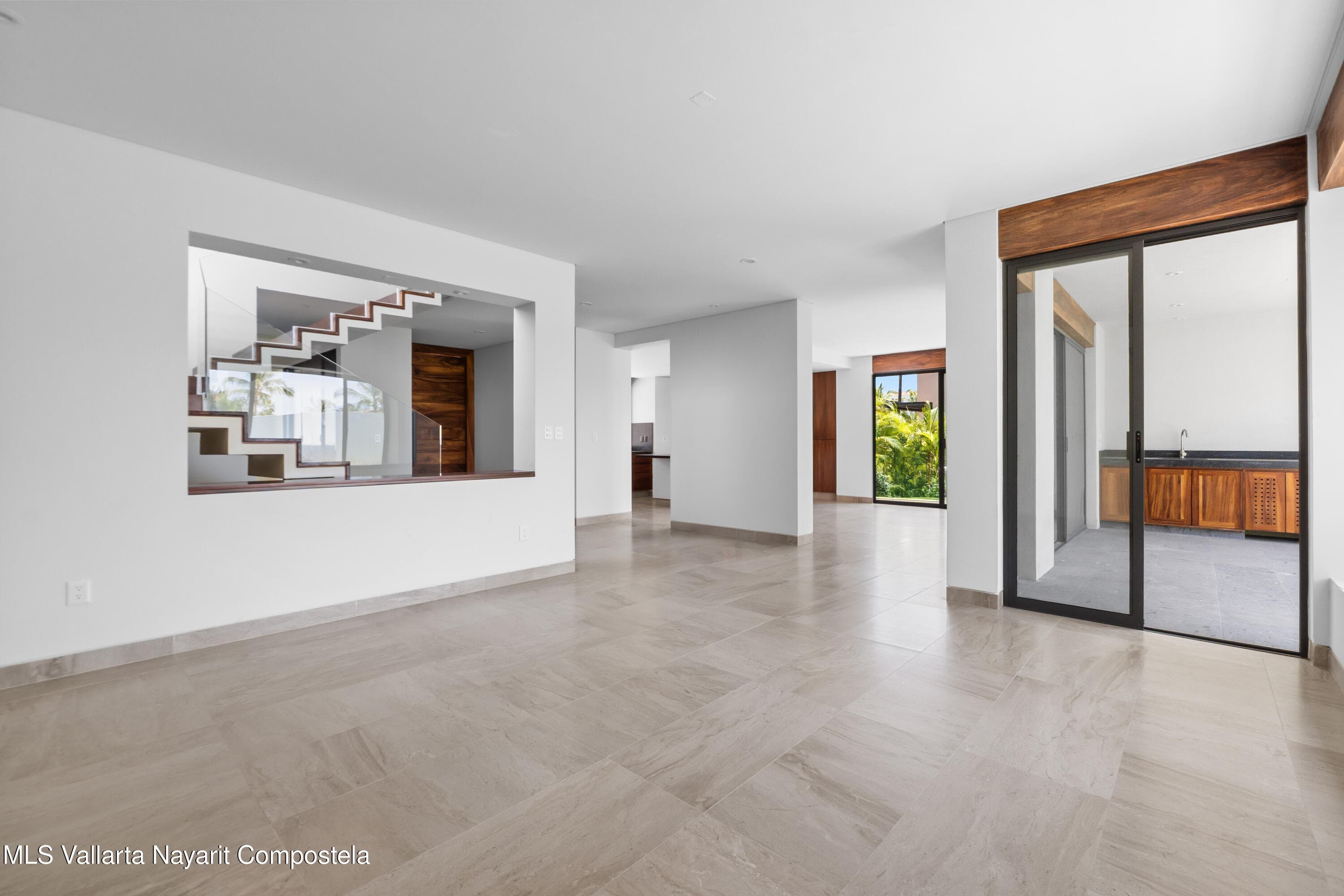153 AV. MEXICO 11