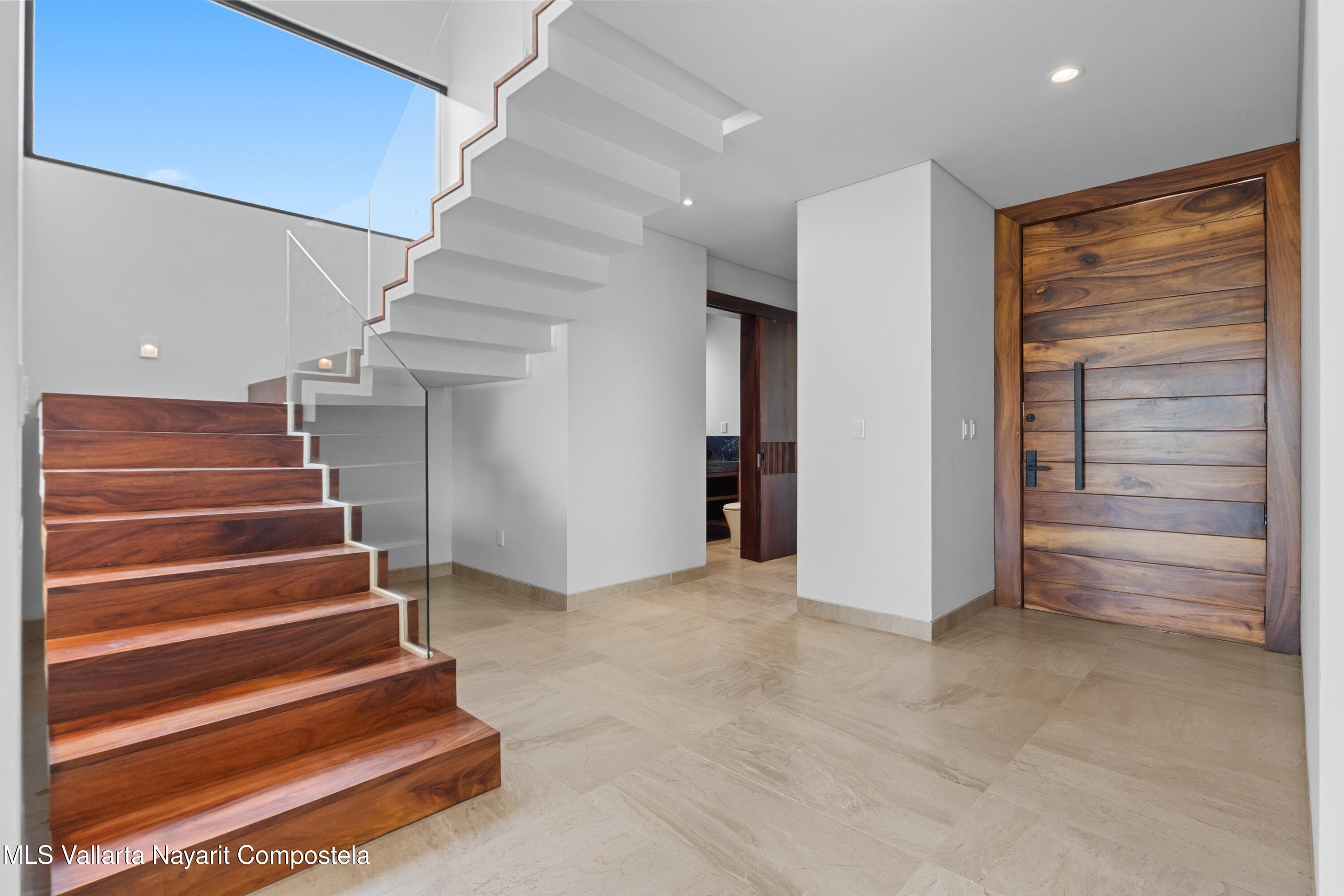 153 AV. MEXICO 18