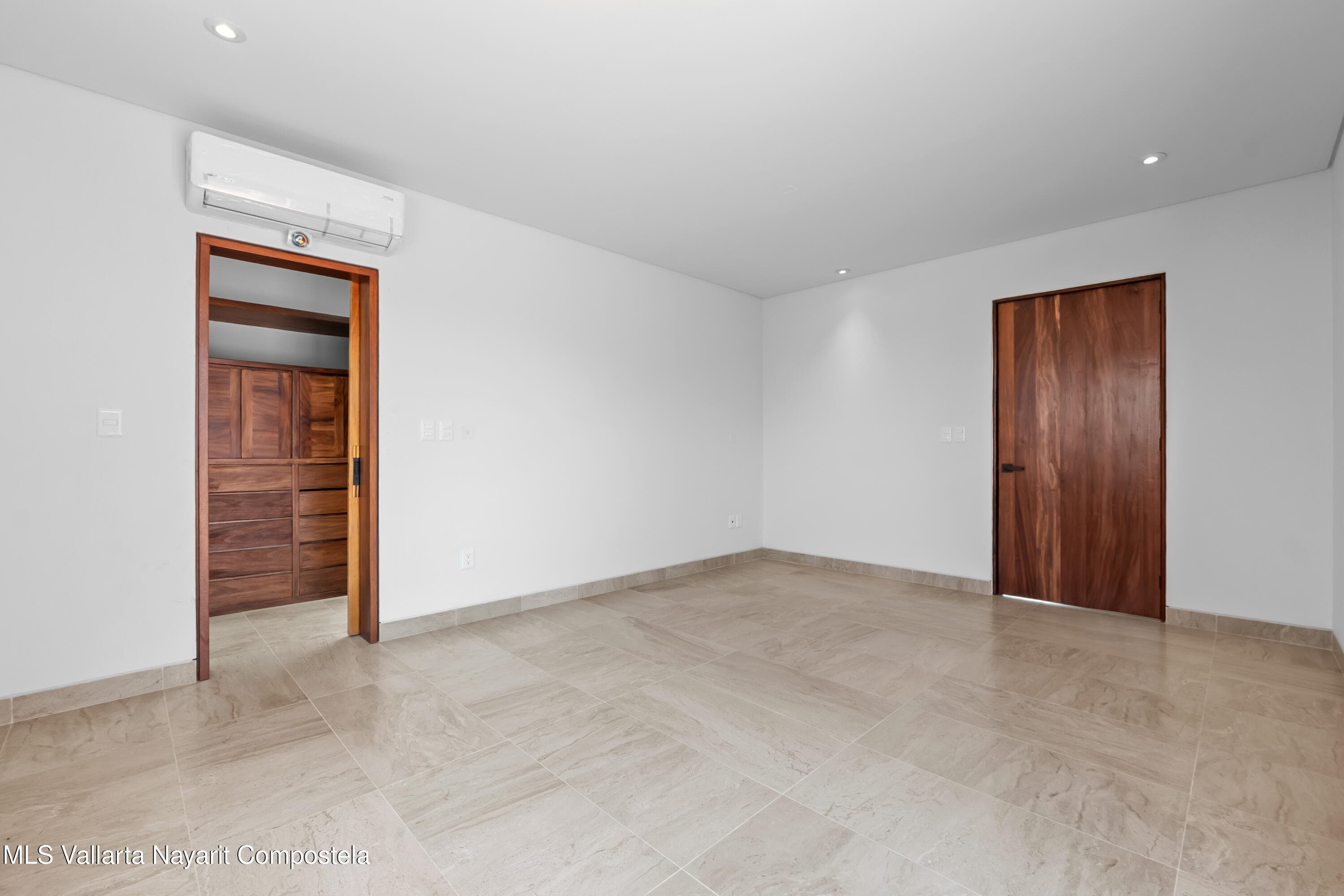 153 AV. MEXICO 32
