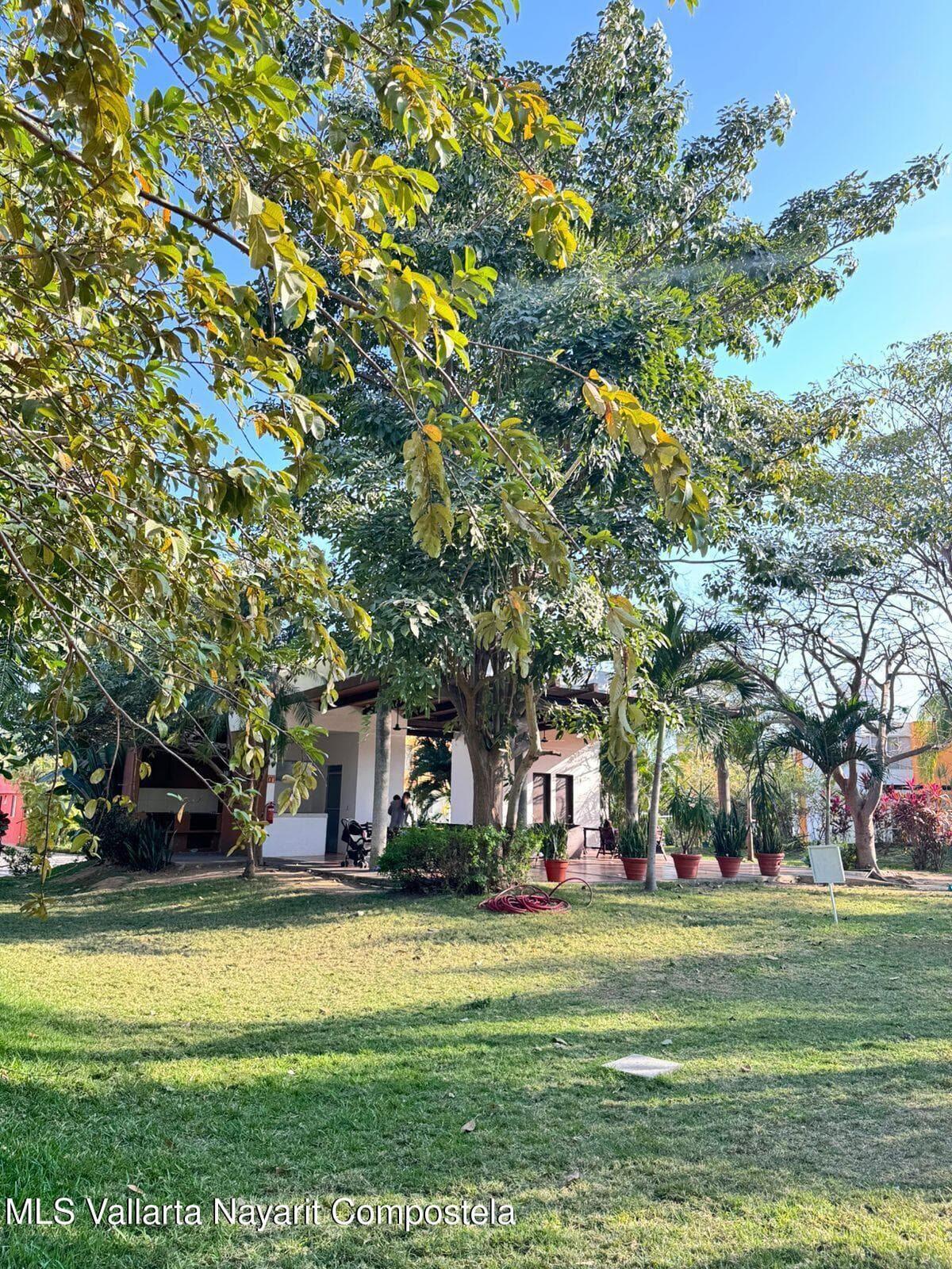 65 CIRCUITO SERENA 18