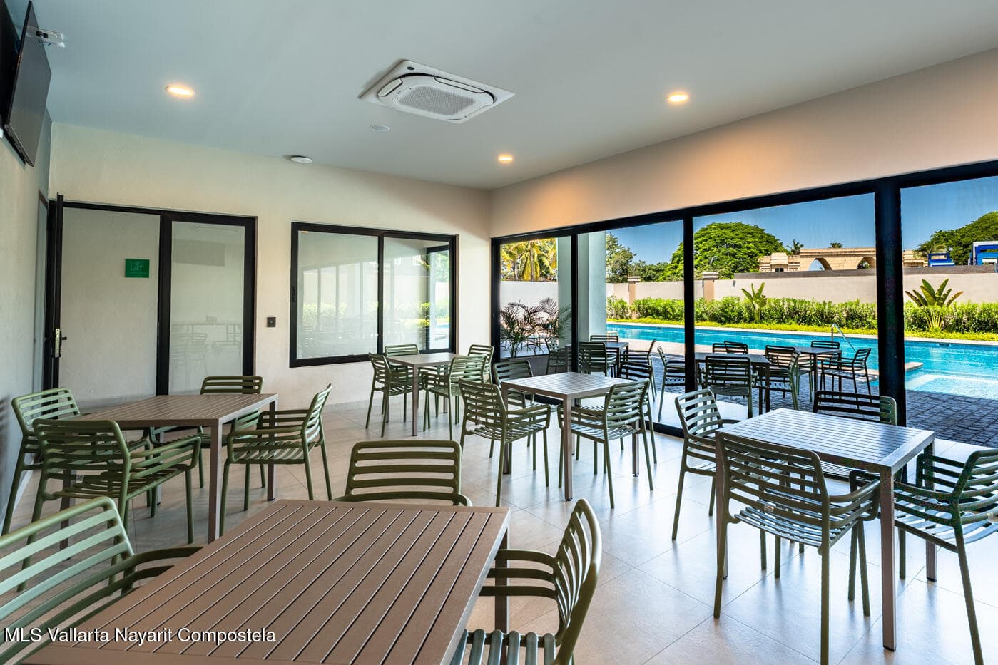 145 Blvd. Nayarit 8