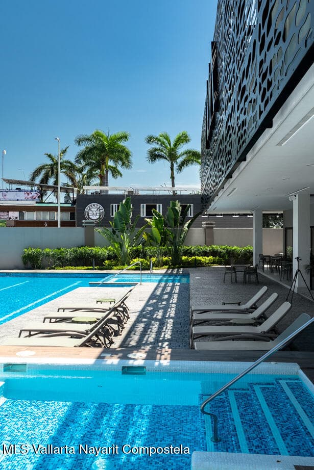 145 Blvd. Nayarit 10